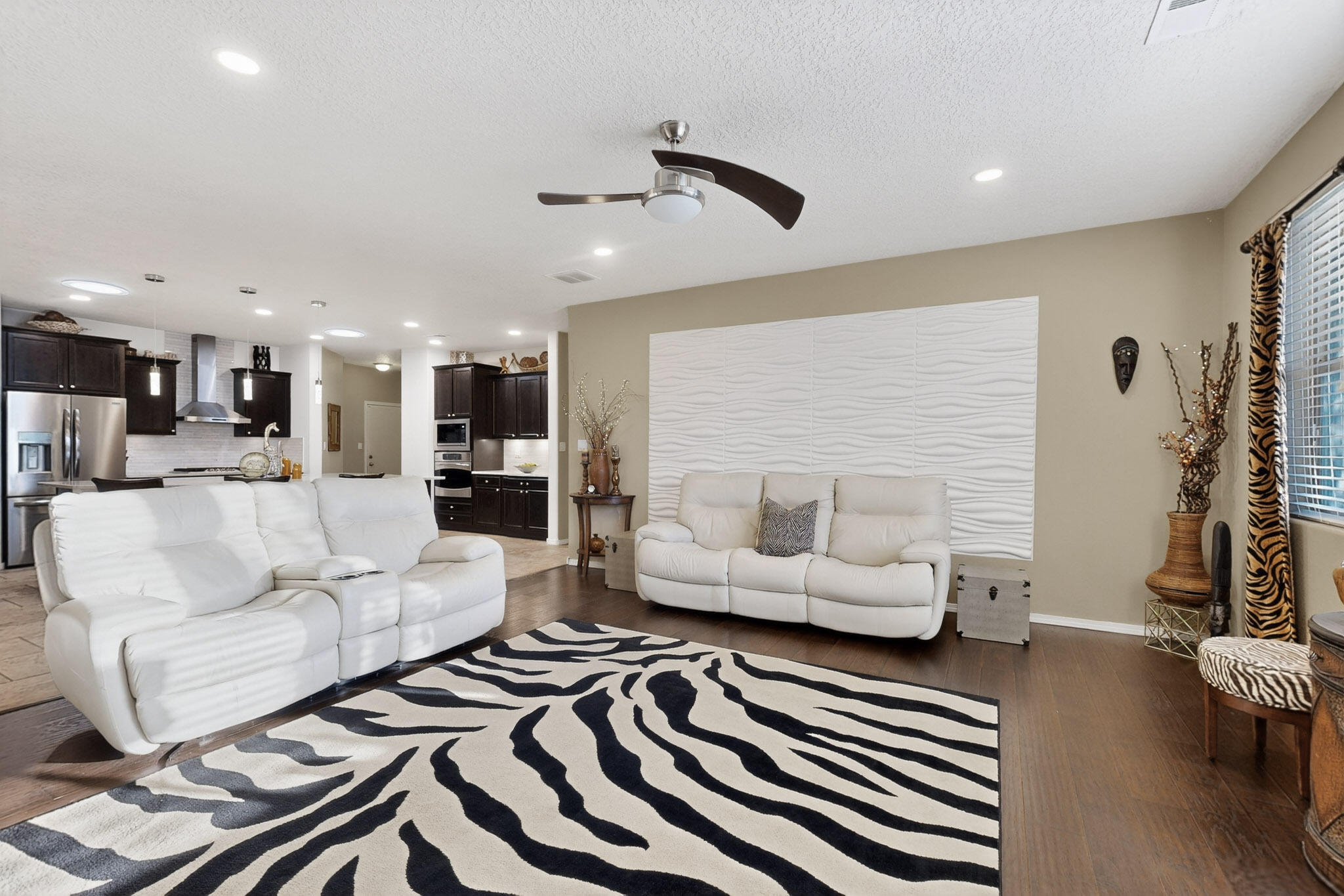 1805 Vista De Colinas Drive SE