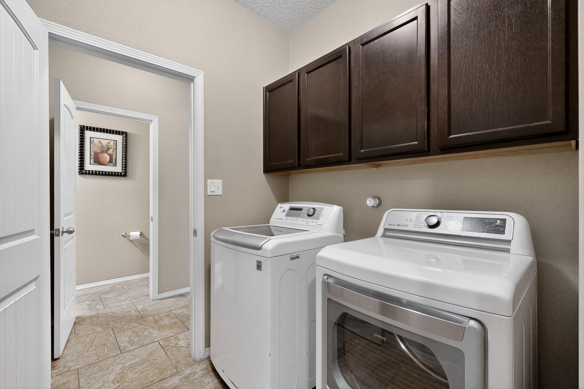 1805 Vista De Colinas Drive SE