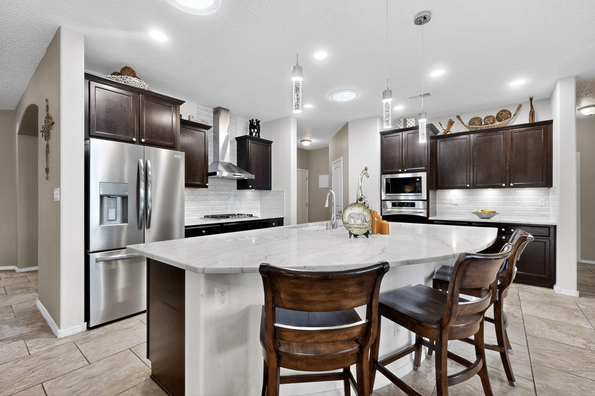 1805 Vista De Colinas Drive SE