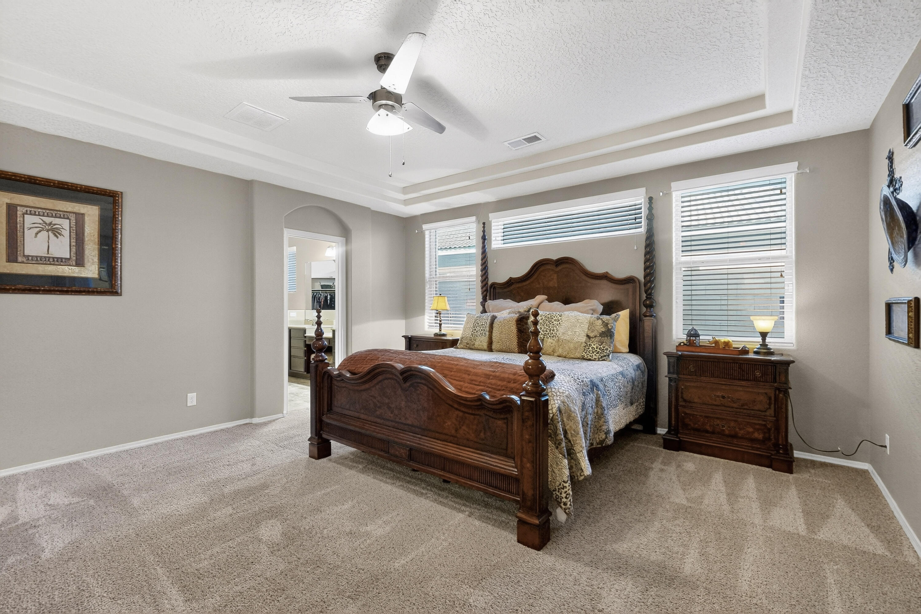 1805 Vista De Colinas Drive SE