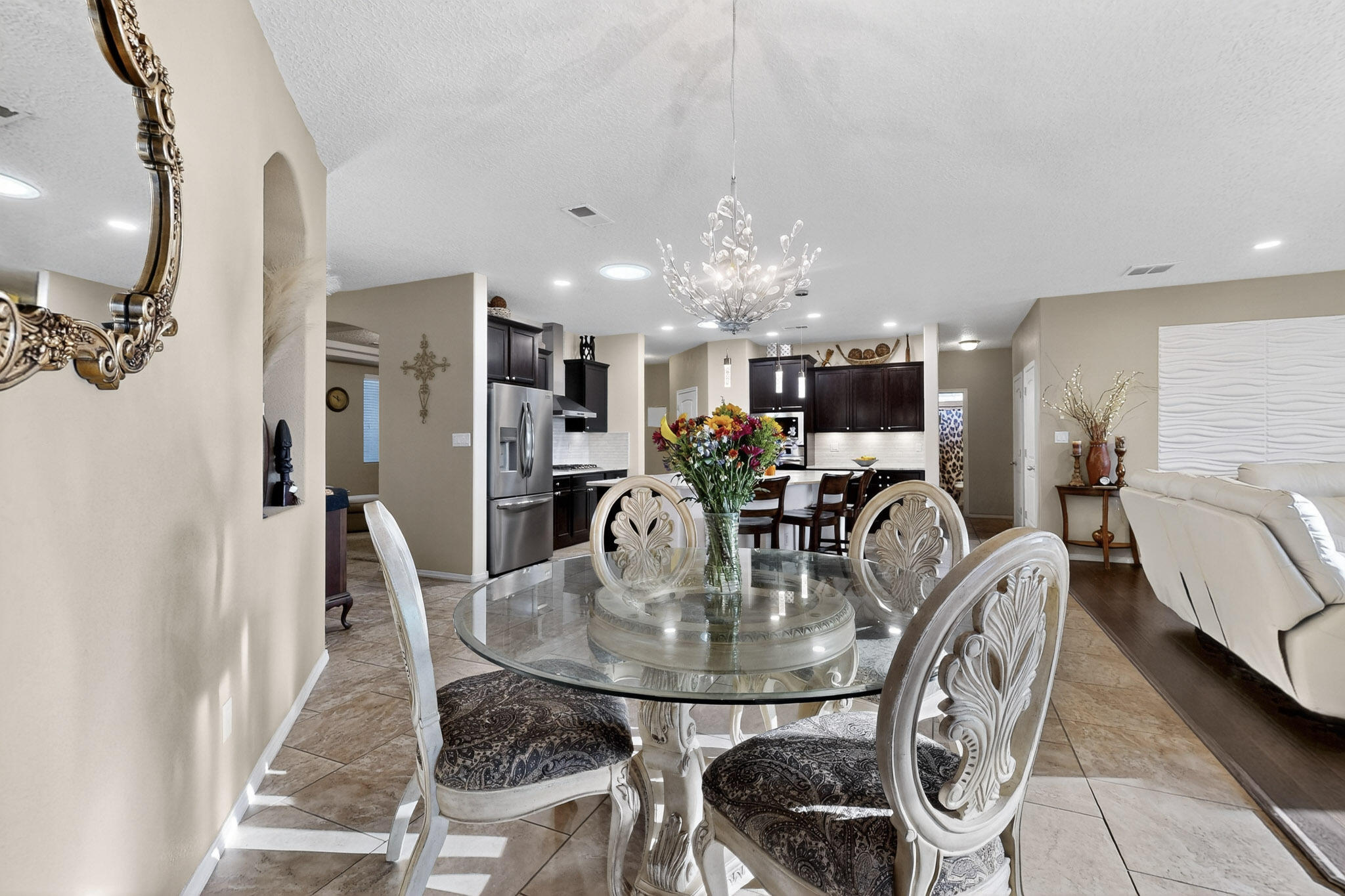 1805 Vista De Colinas Drive SE