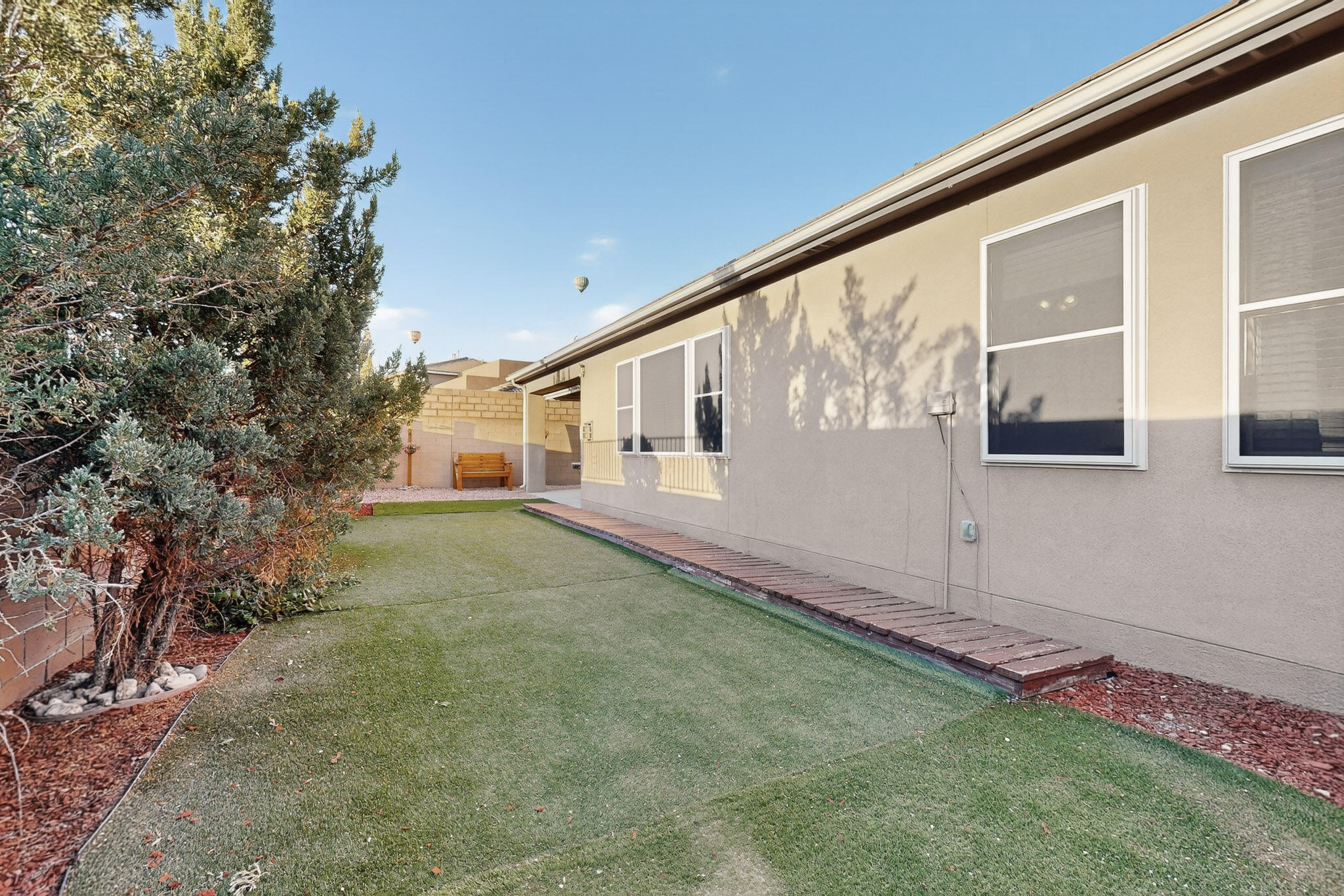 1805 Vista De Colinas Drive SE