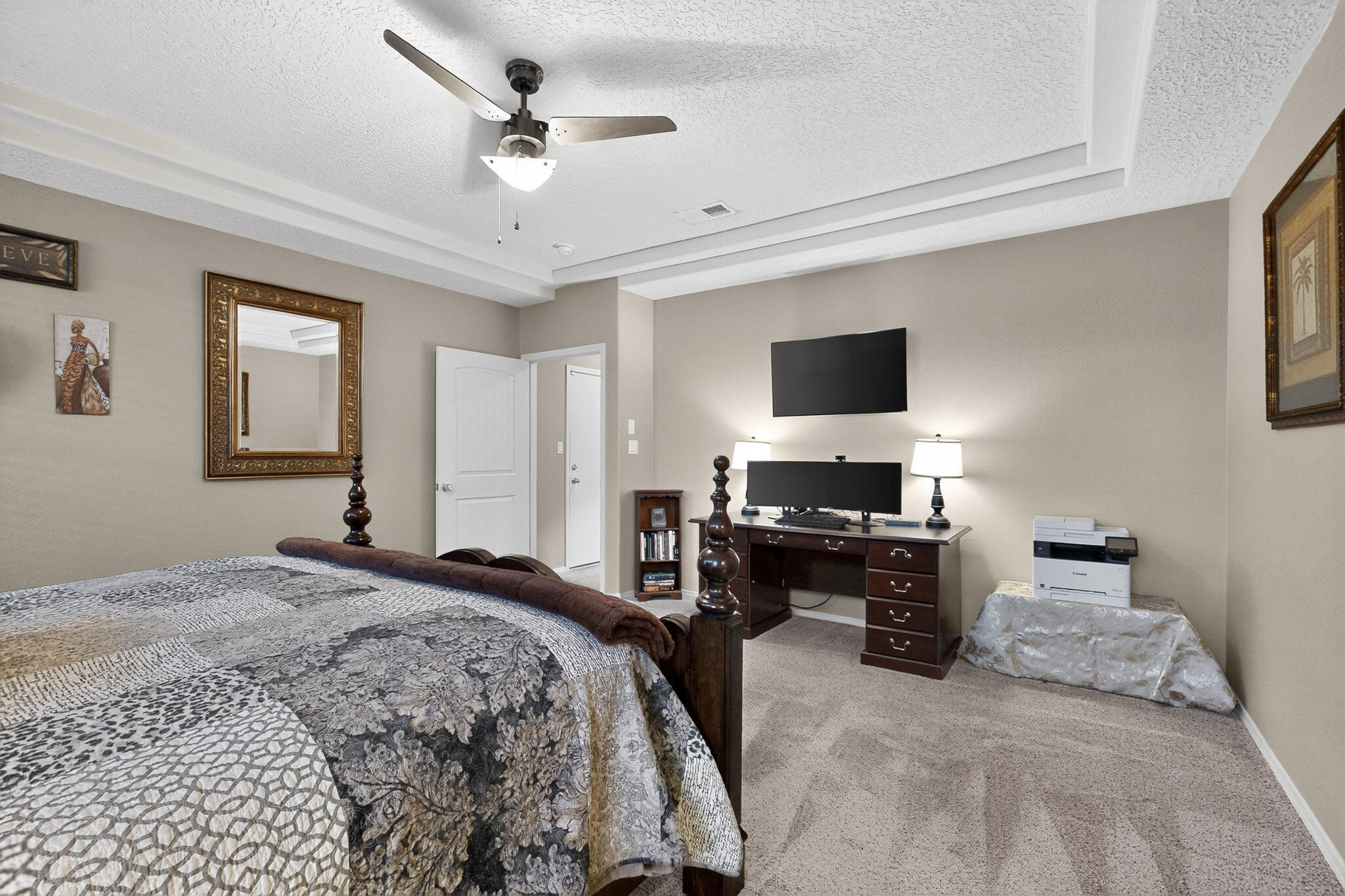 1805 Vista De Colinas Drive SE