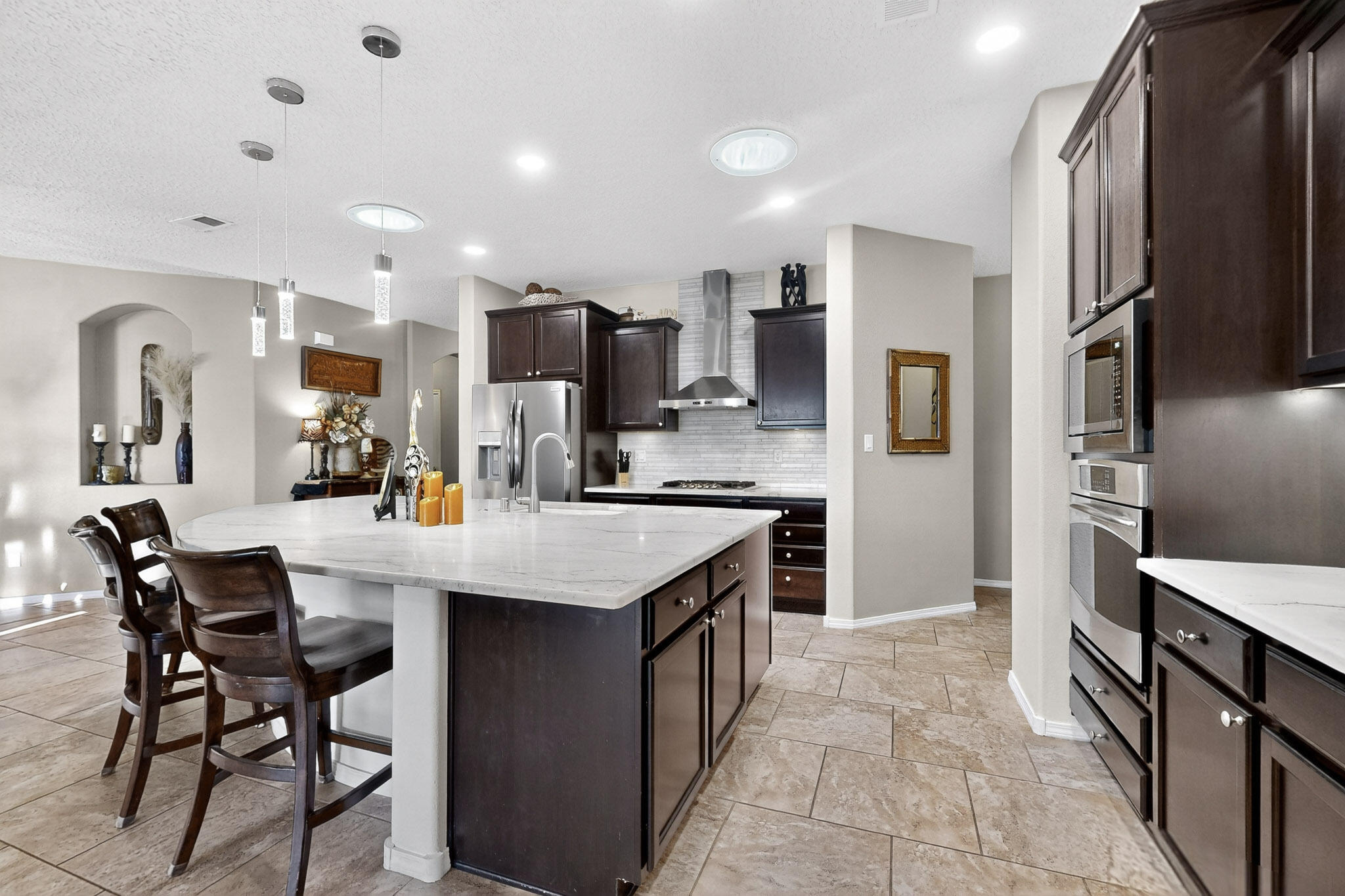 1805 Vista De Colinas Drive SE