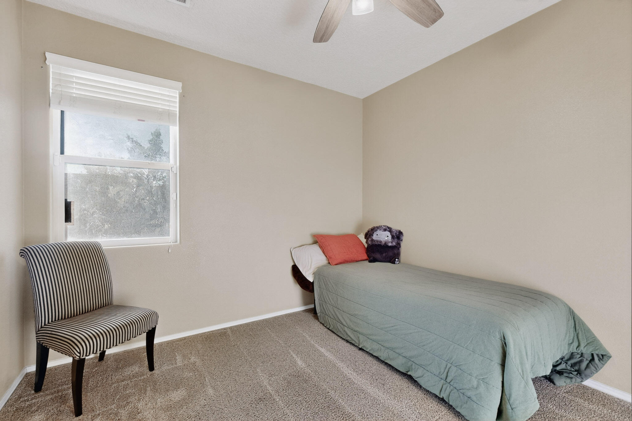 1805 Vista De Colinas Drive SE