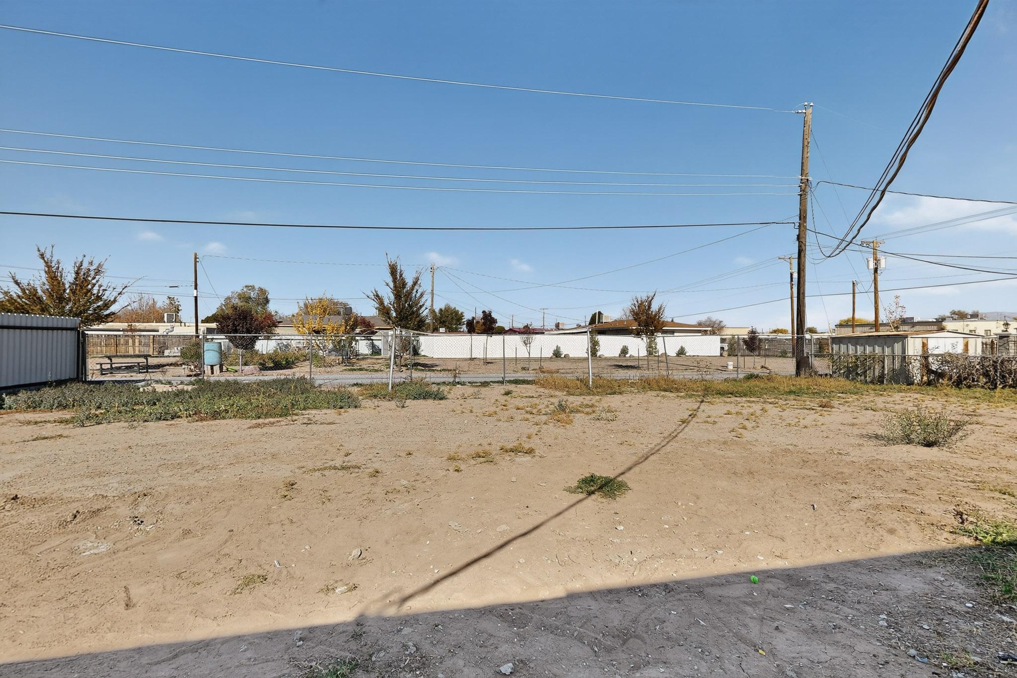 1008 W Ross Avenue