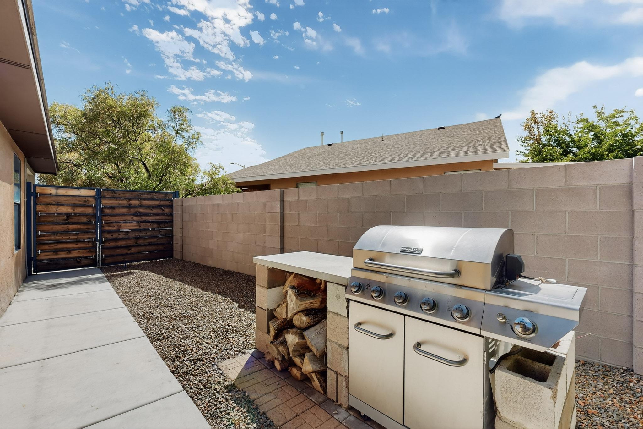 3431 Running Bird Place NW