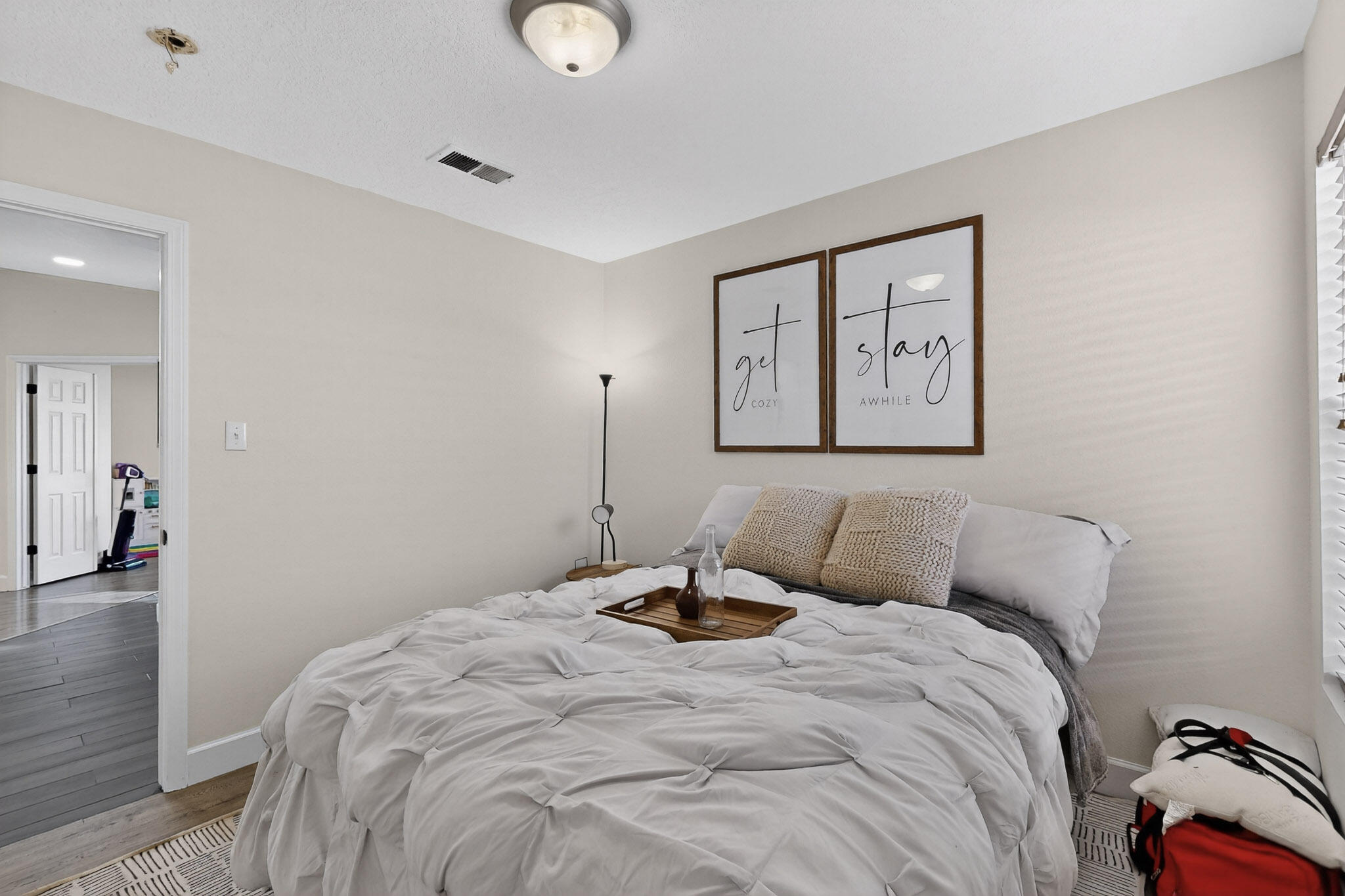 5348 River Ridge Avenue NW