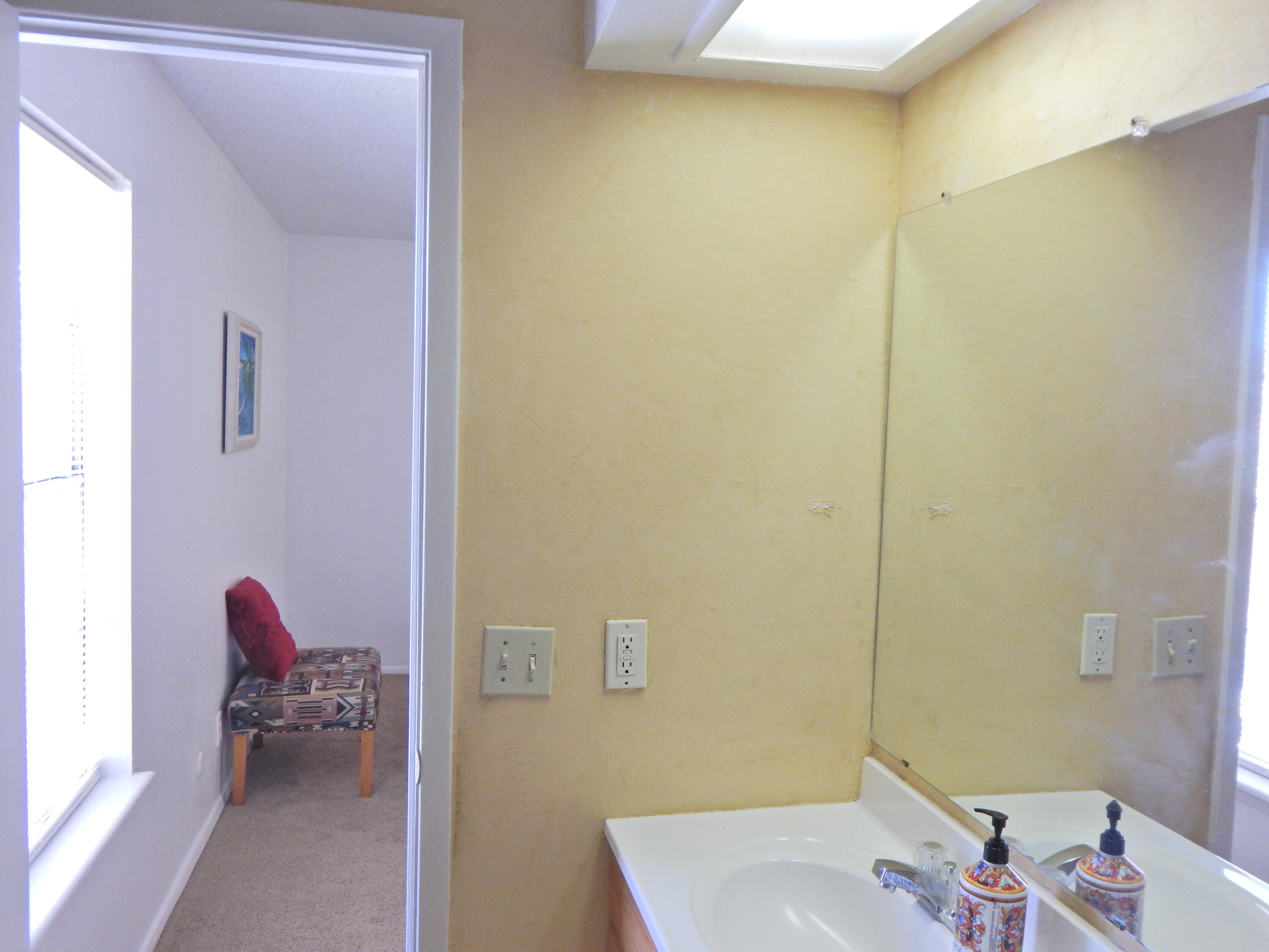 3857 Montgomery Boulevard NE APT 1234