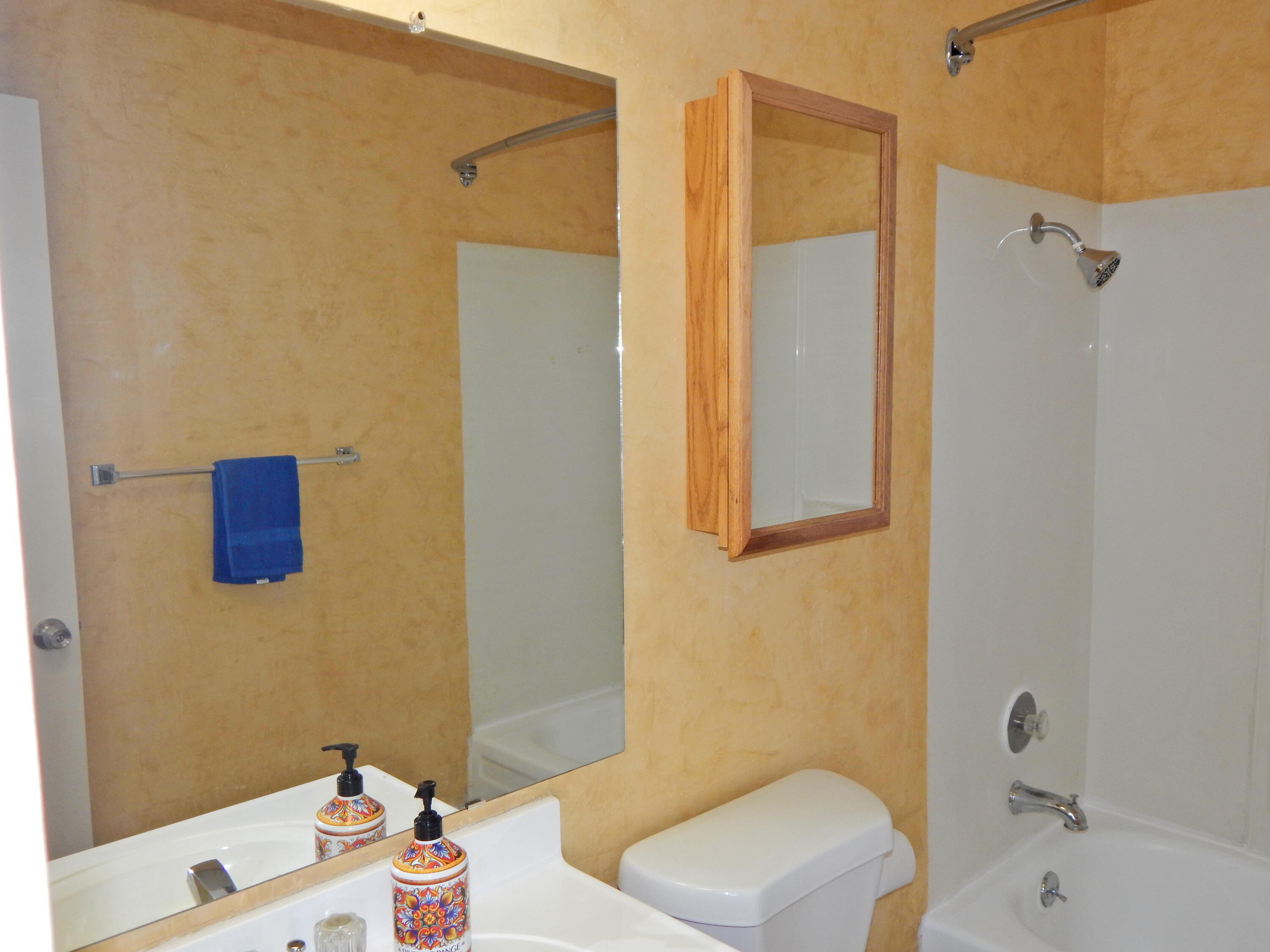 3857 Montgomery Boulevard NE APT 1234