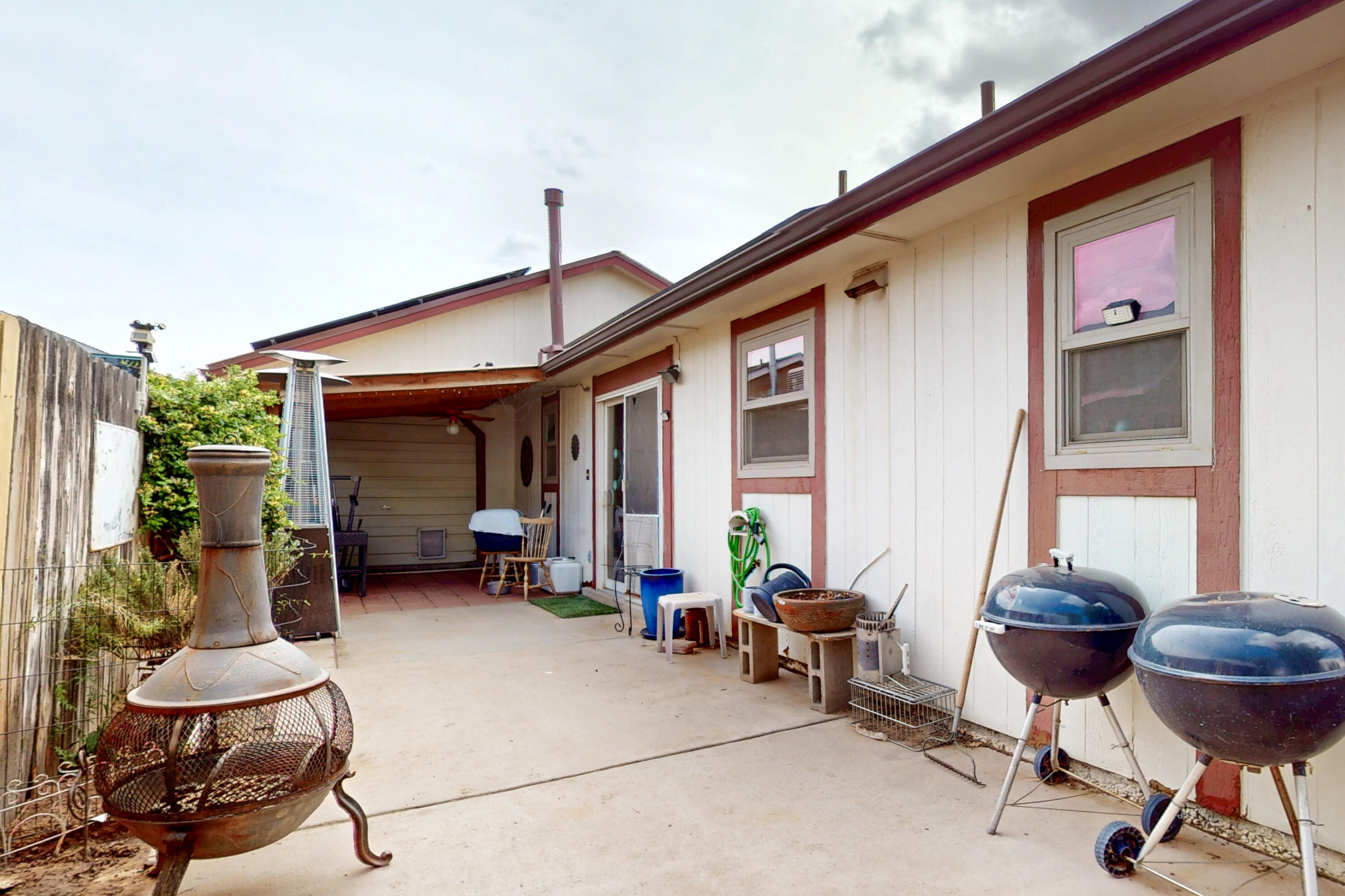 2040 Gomez Drive SW