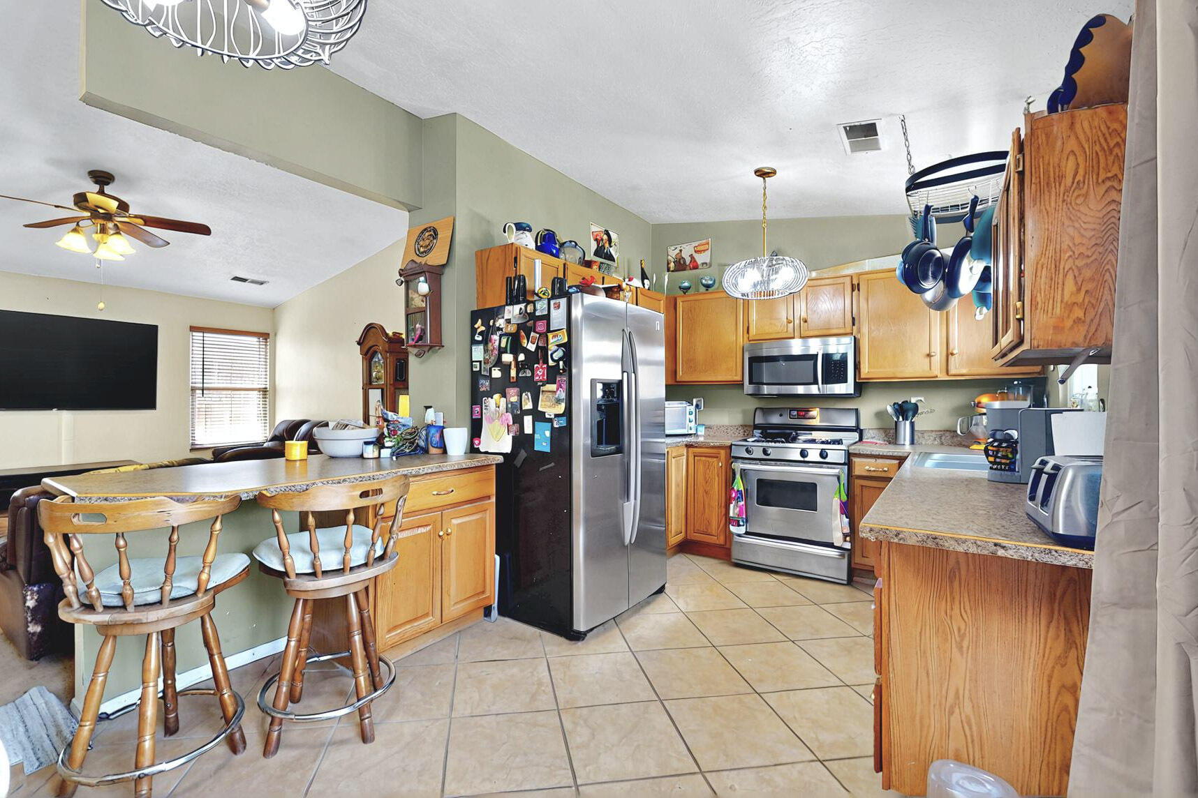 2040 Gomez Drive SW