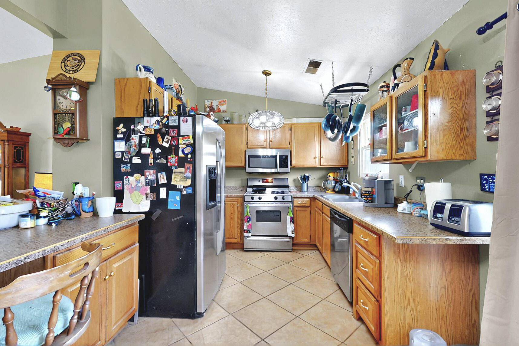 2040 Gomez Drive SW