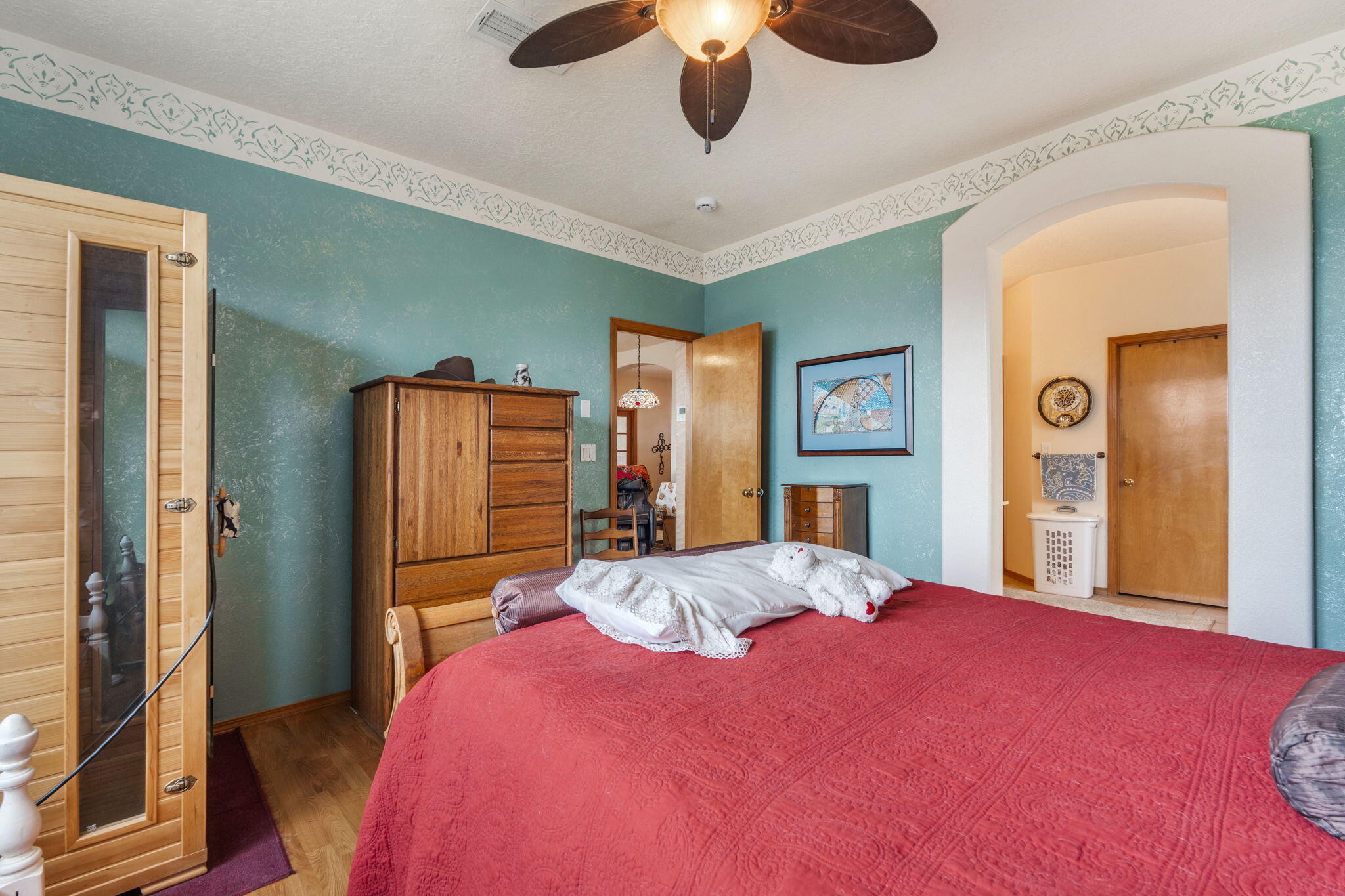 10224 Marin Drive NW