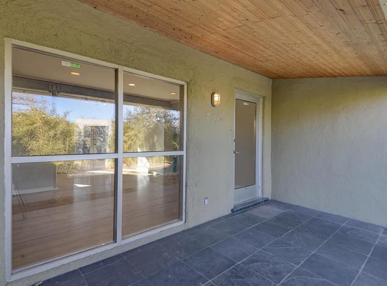 2920 Santa Clara Avenue SE