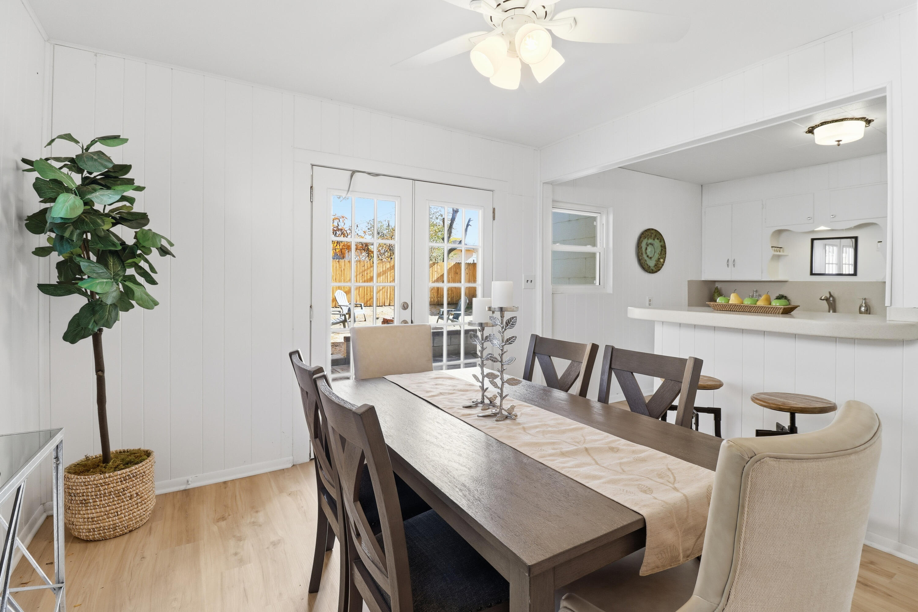 1320 Stanford Drive NE