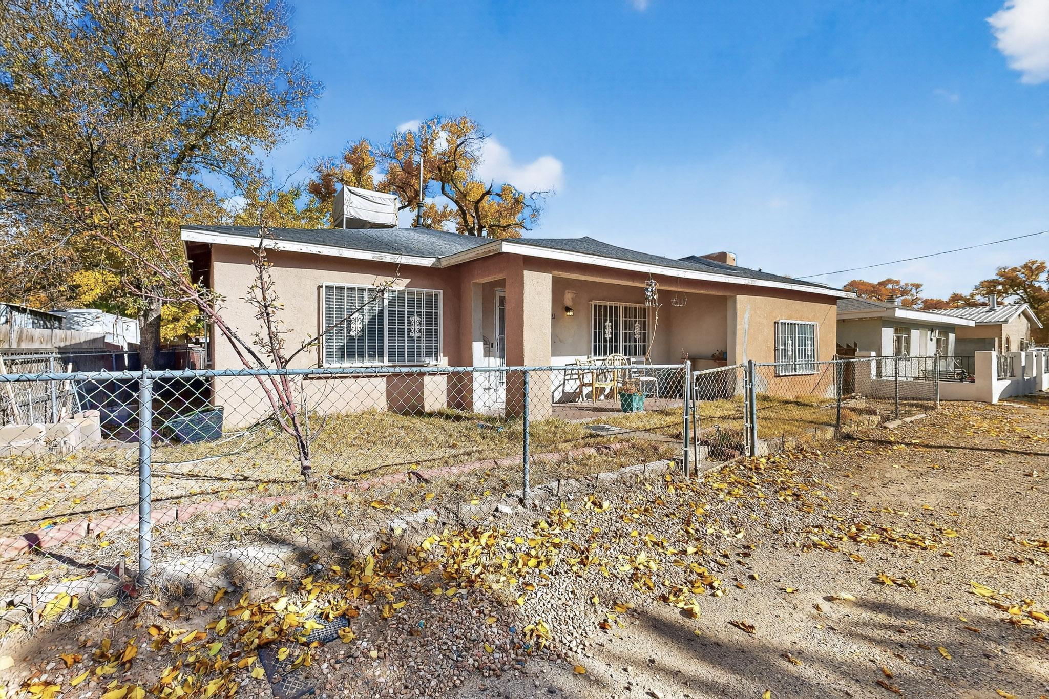 821 WHITING Road SW