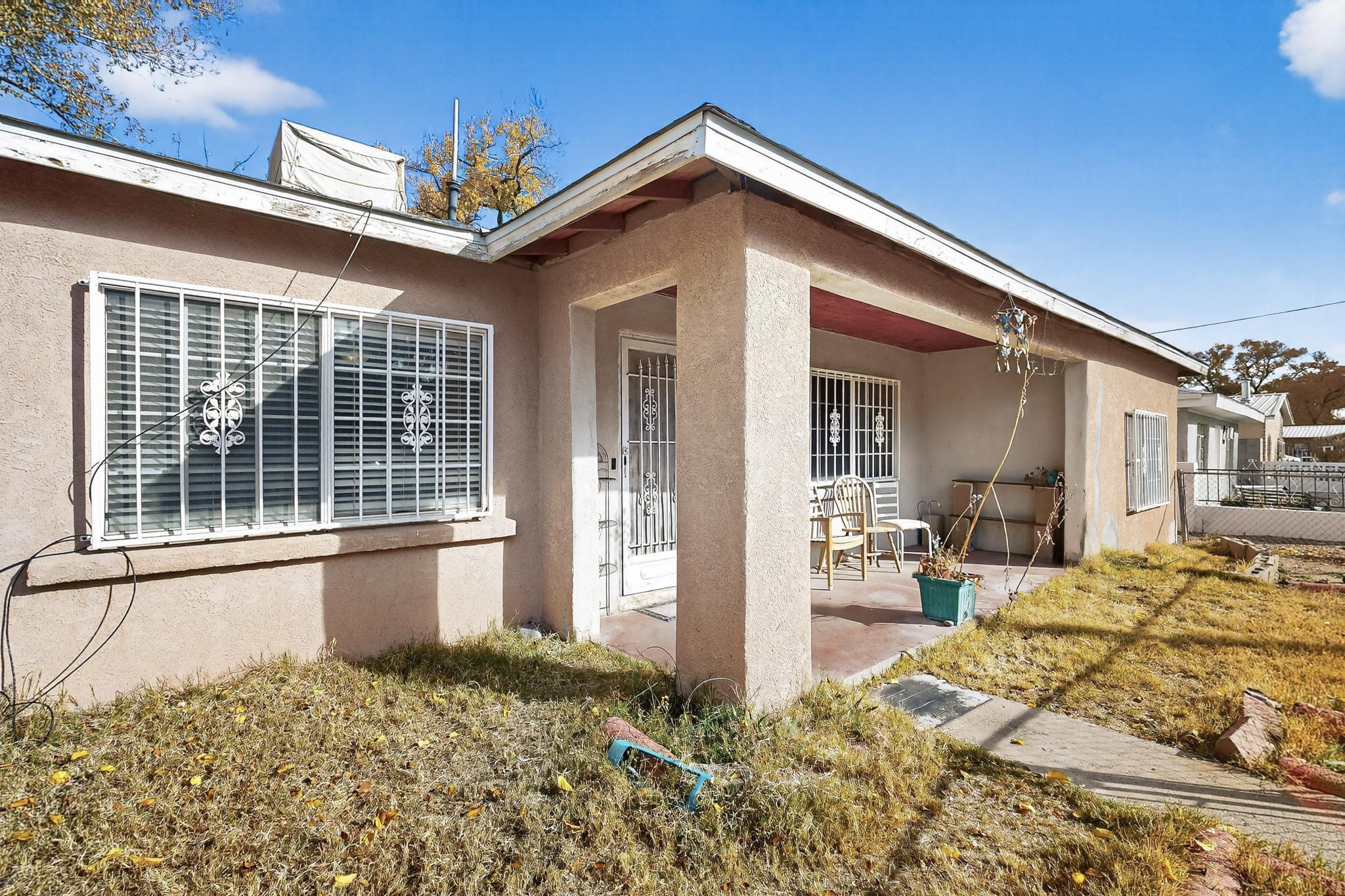 821 WHITING Road SW
