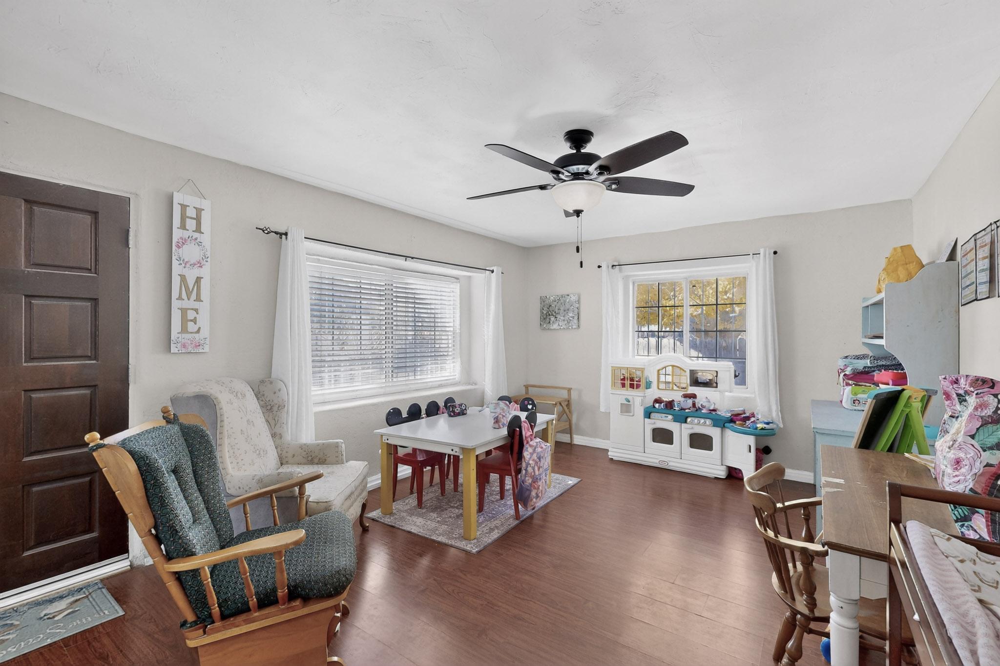 821 WHITING Road SW