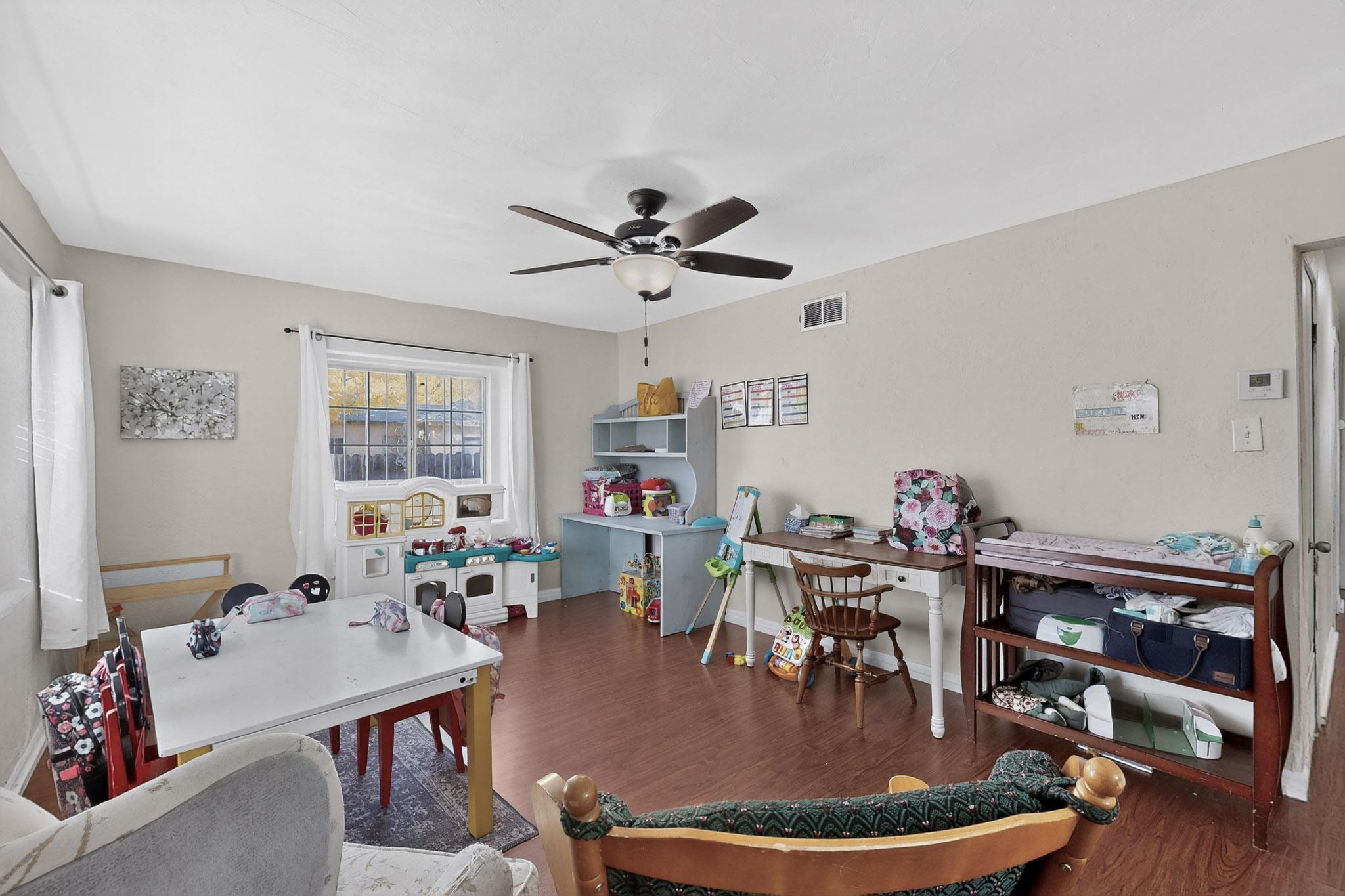 821 WHITING Road SW