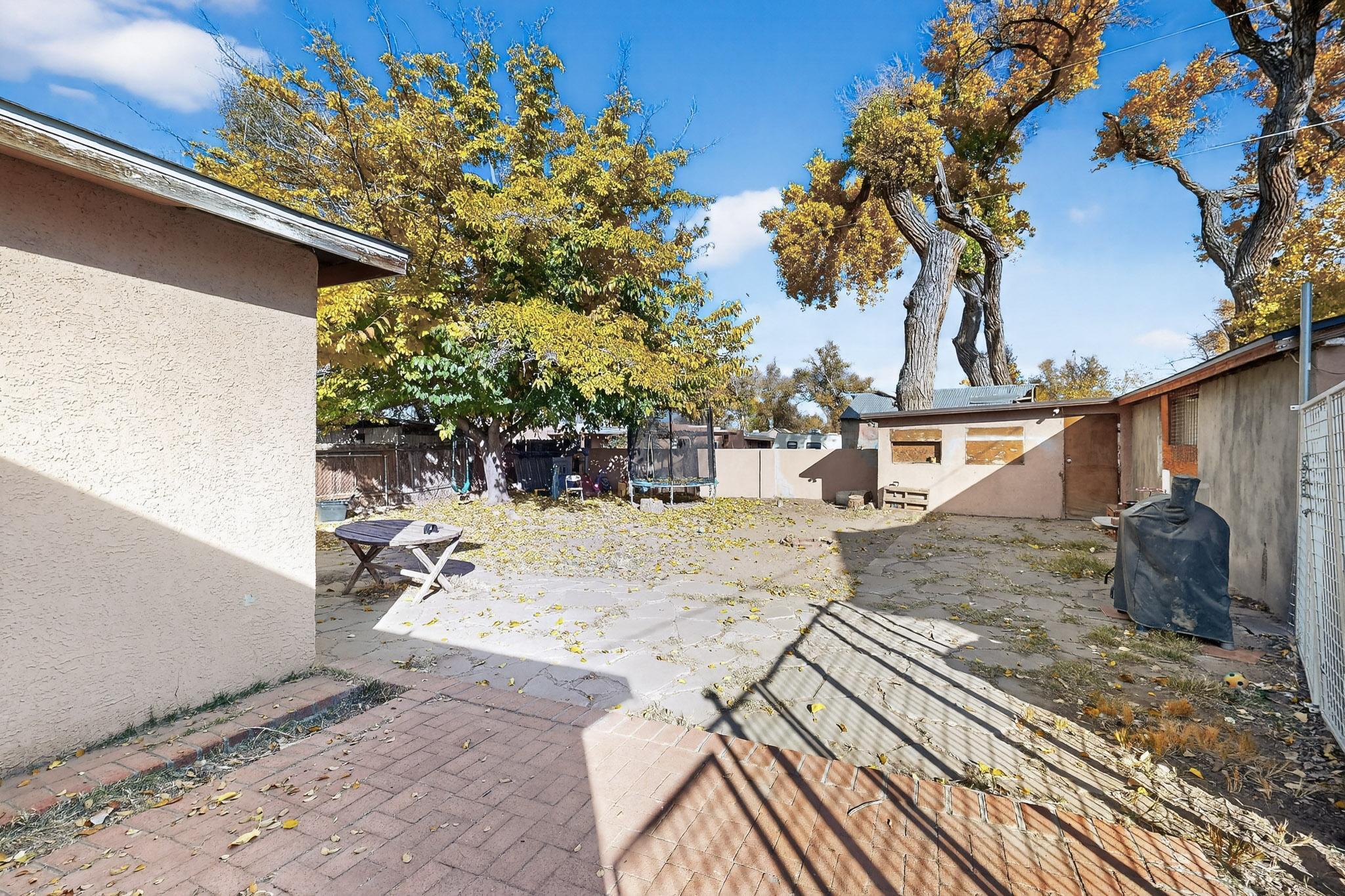 821 WHITING Road SW