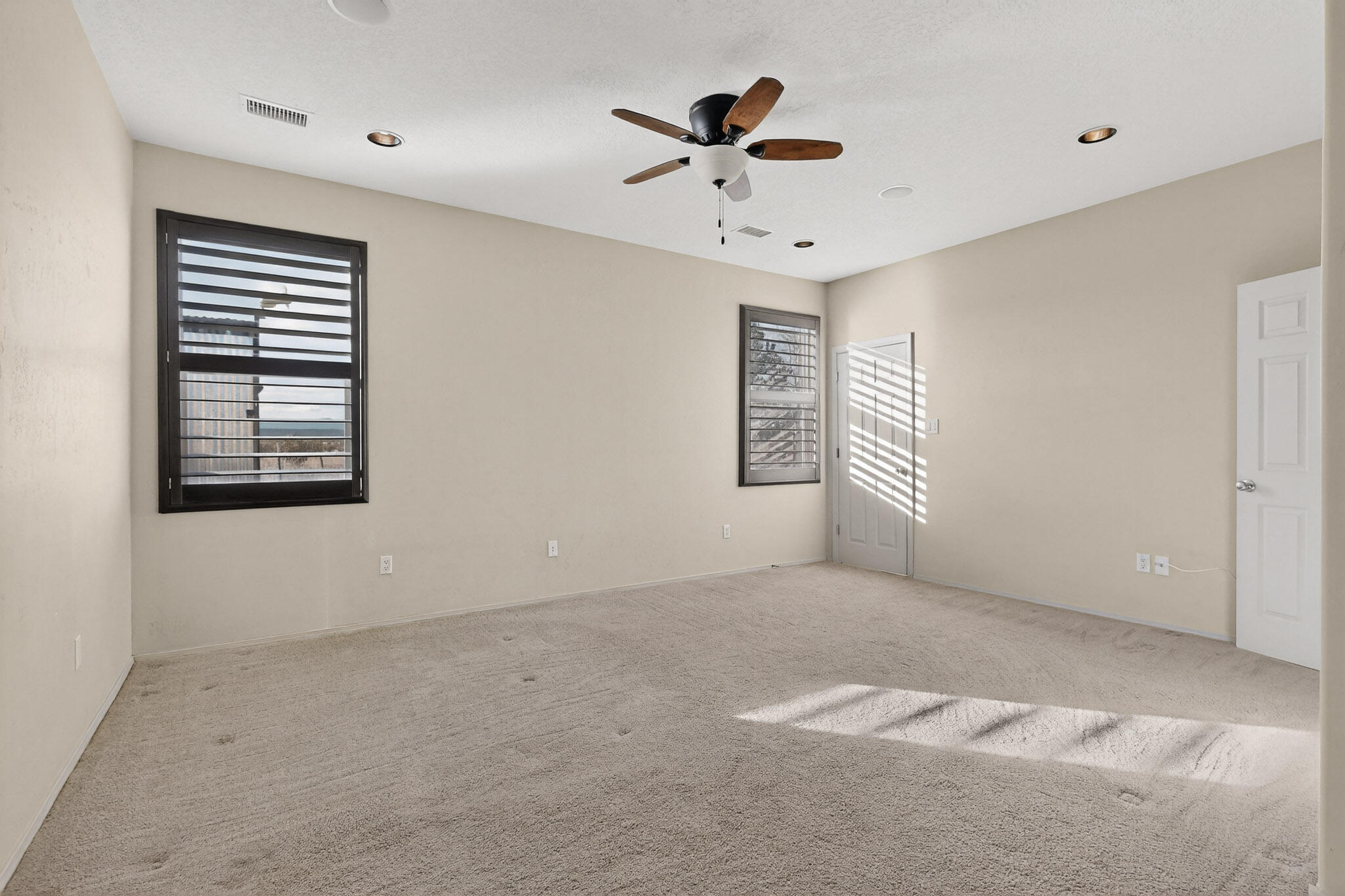 3 Evening Star Court