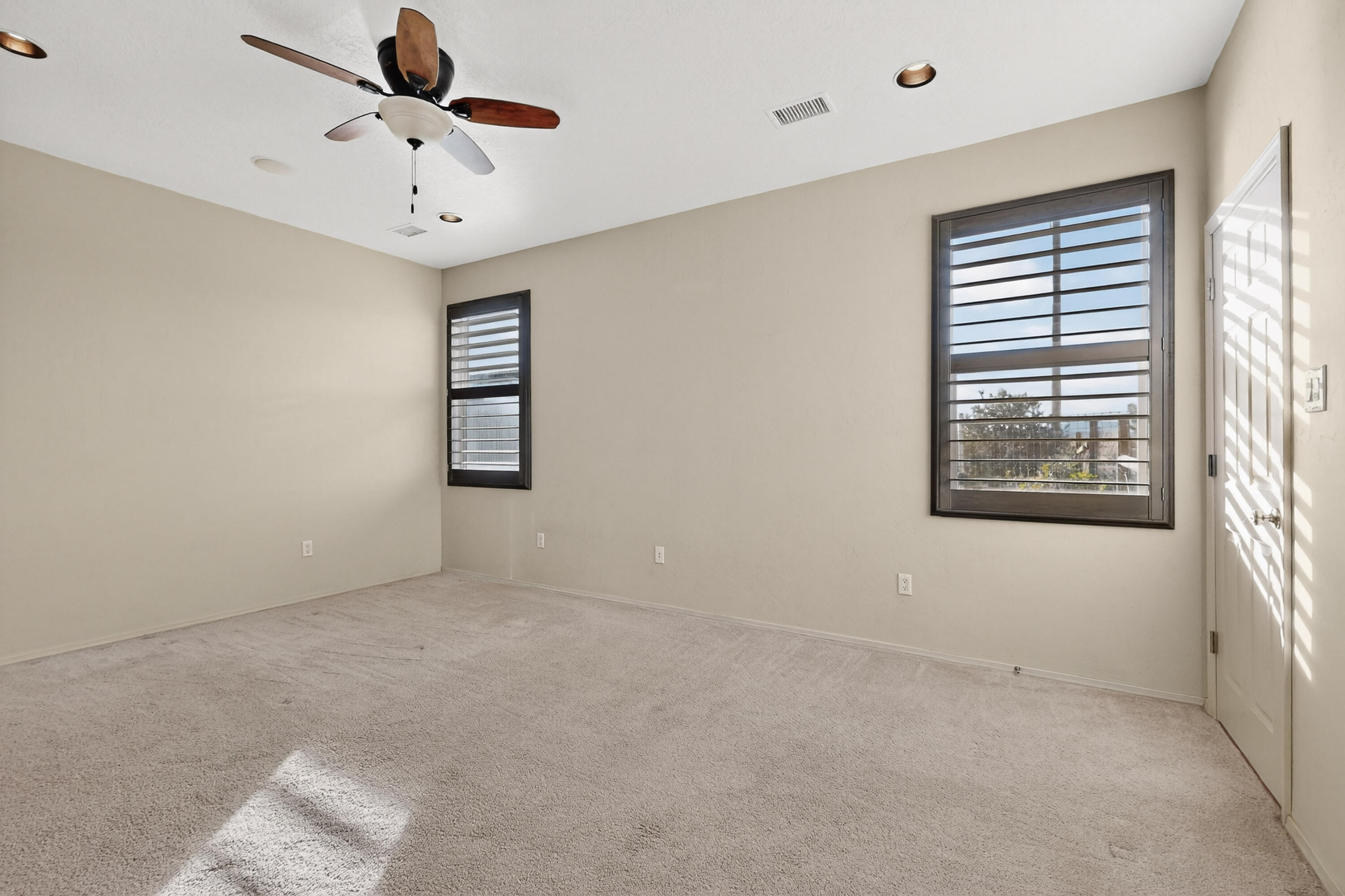 3 Evening Star Court