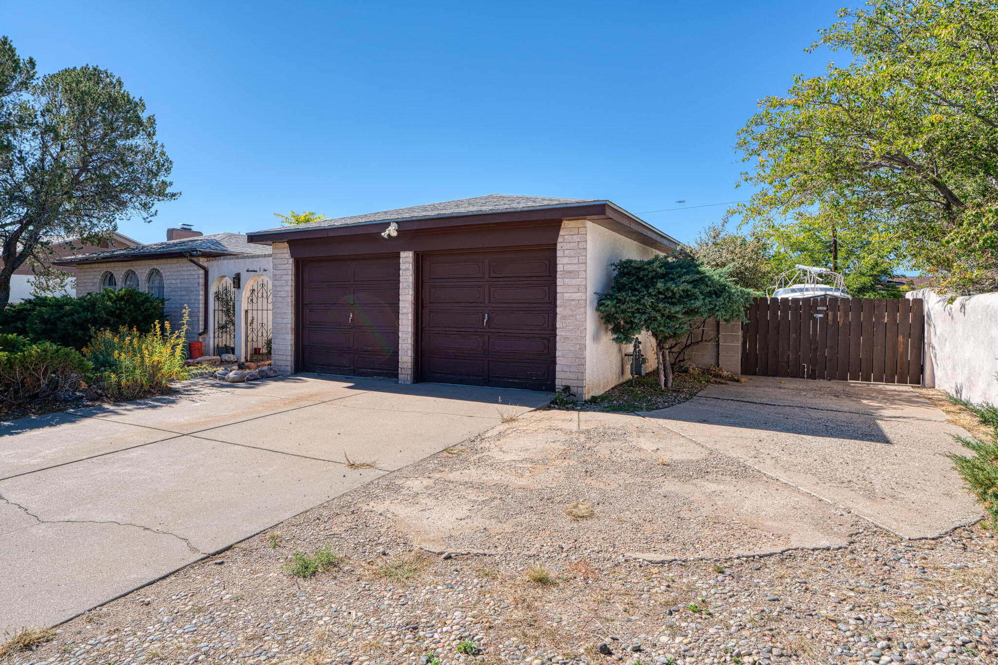 1701 Chelwood Park Boulevard NE