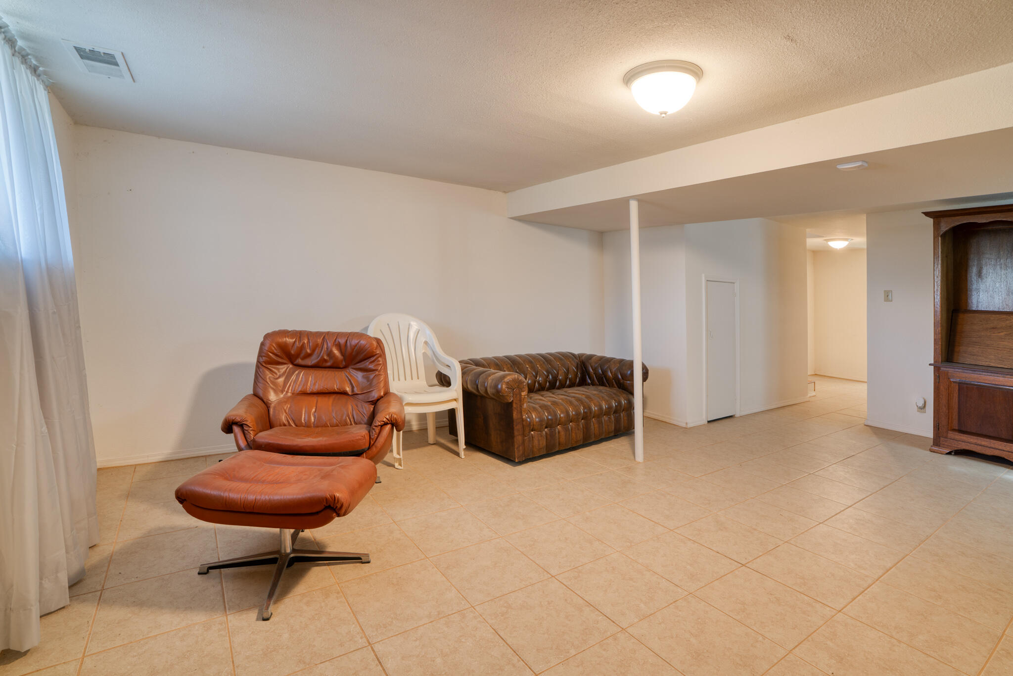 1701 Chelwood Park Boulevard NE