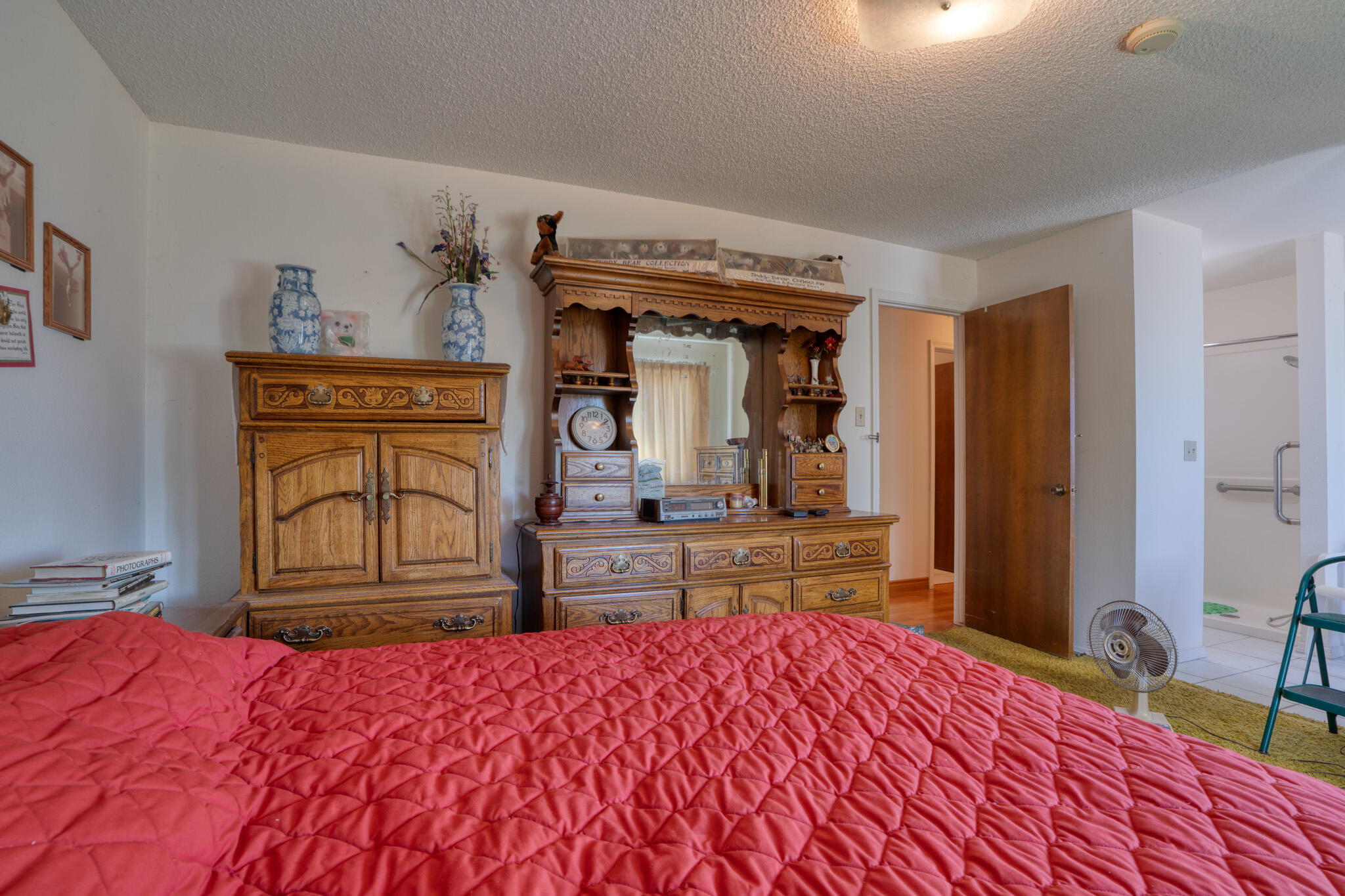 1701 Chelwood Park Boulevard NE