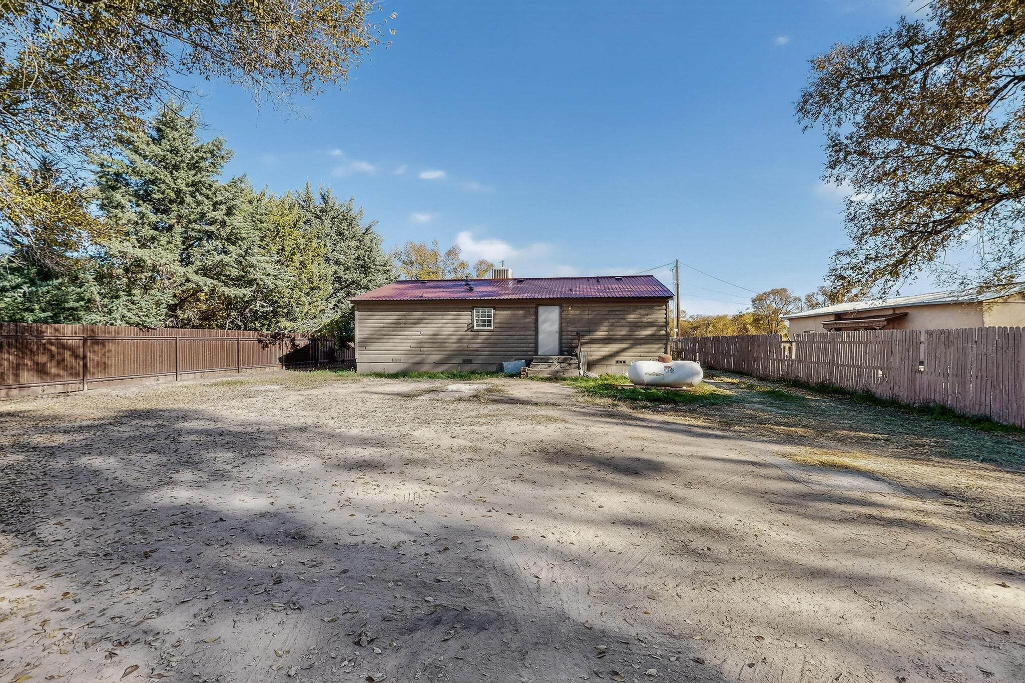 30 Camino De Los Chavez