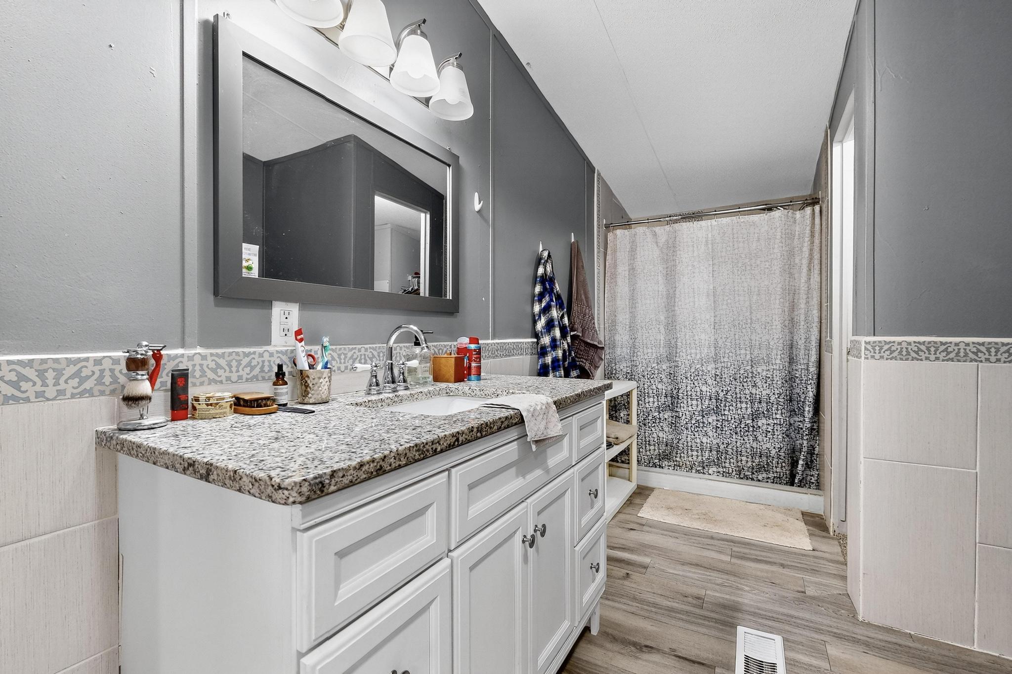 30 Camino De Los Chavez