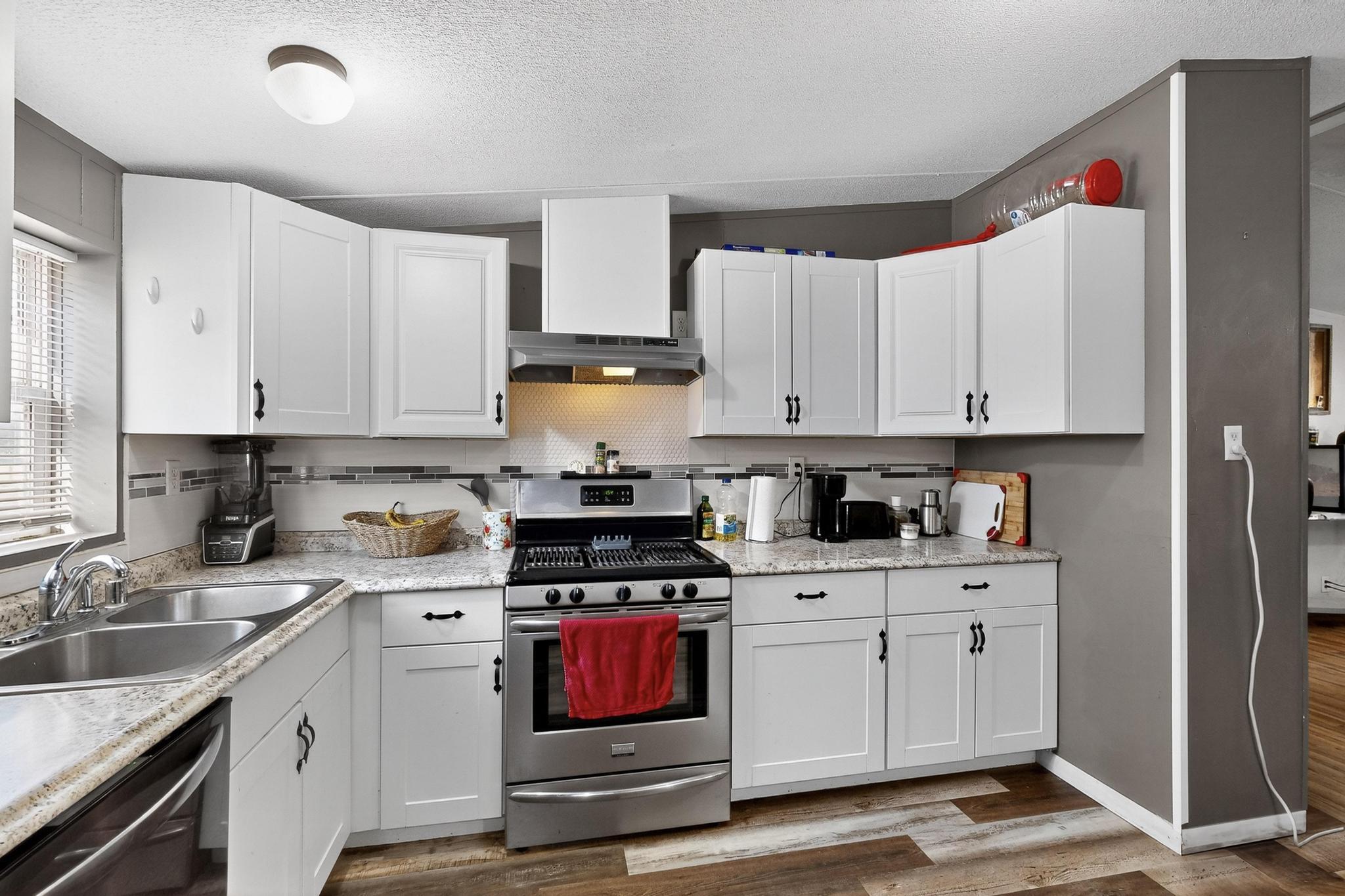 30 Camino De Los Chavez