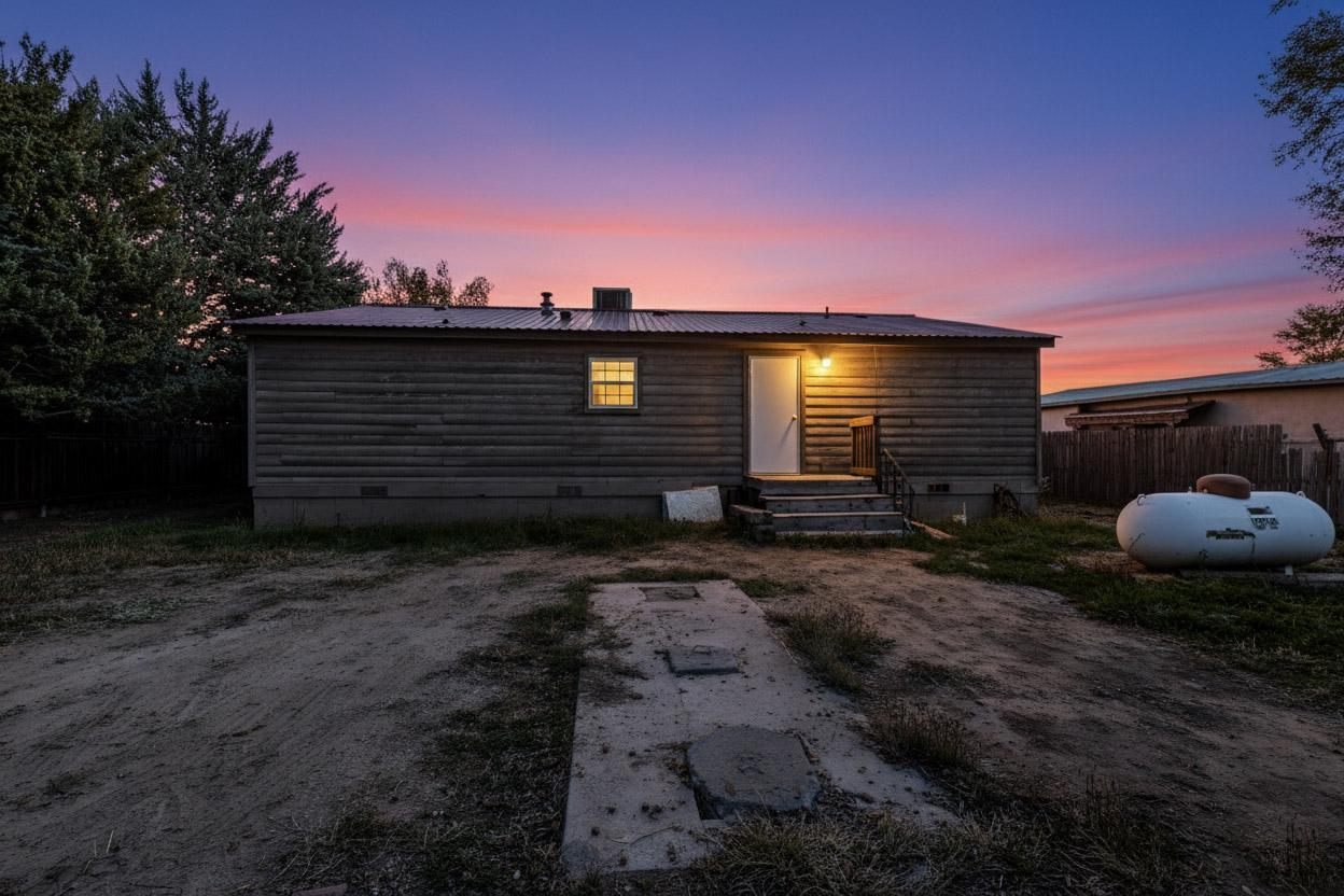 30 Camino De Los Chavez