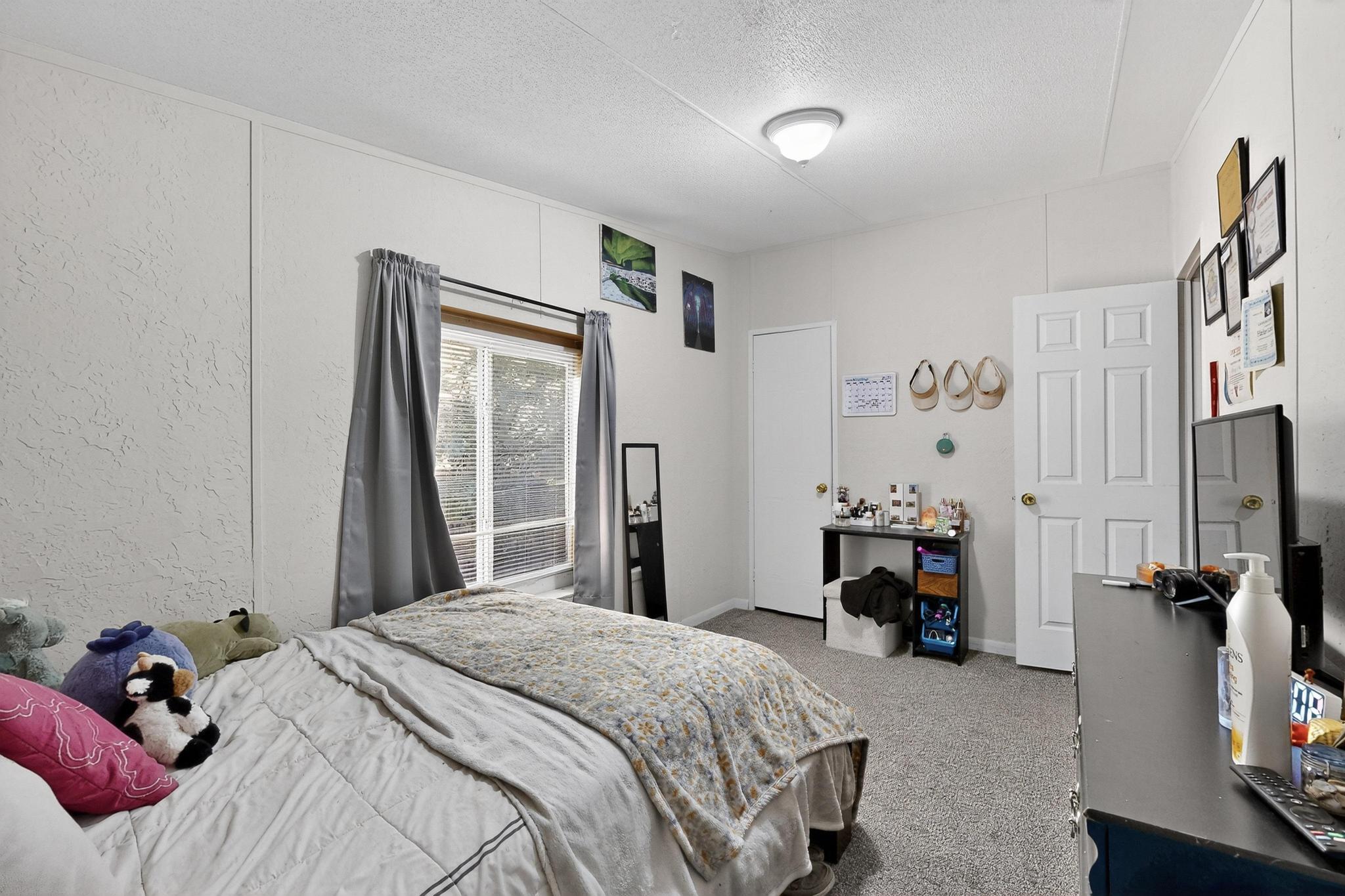 30 Camino De Los Chavez