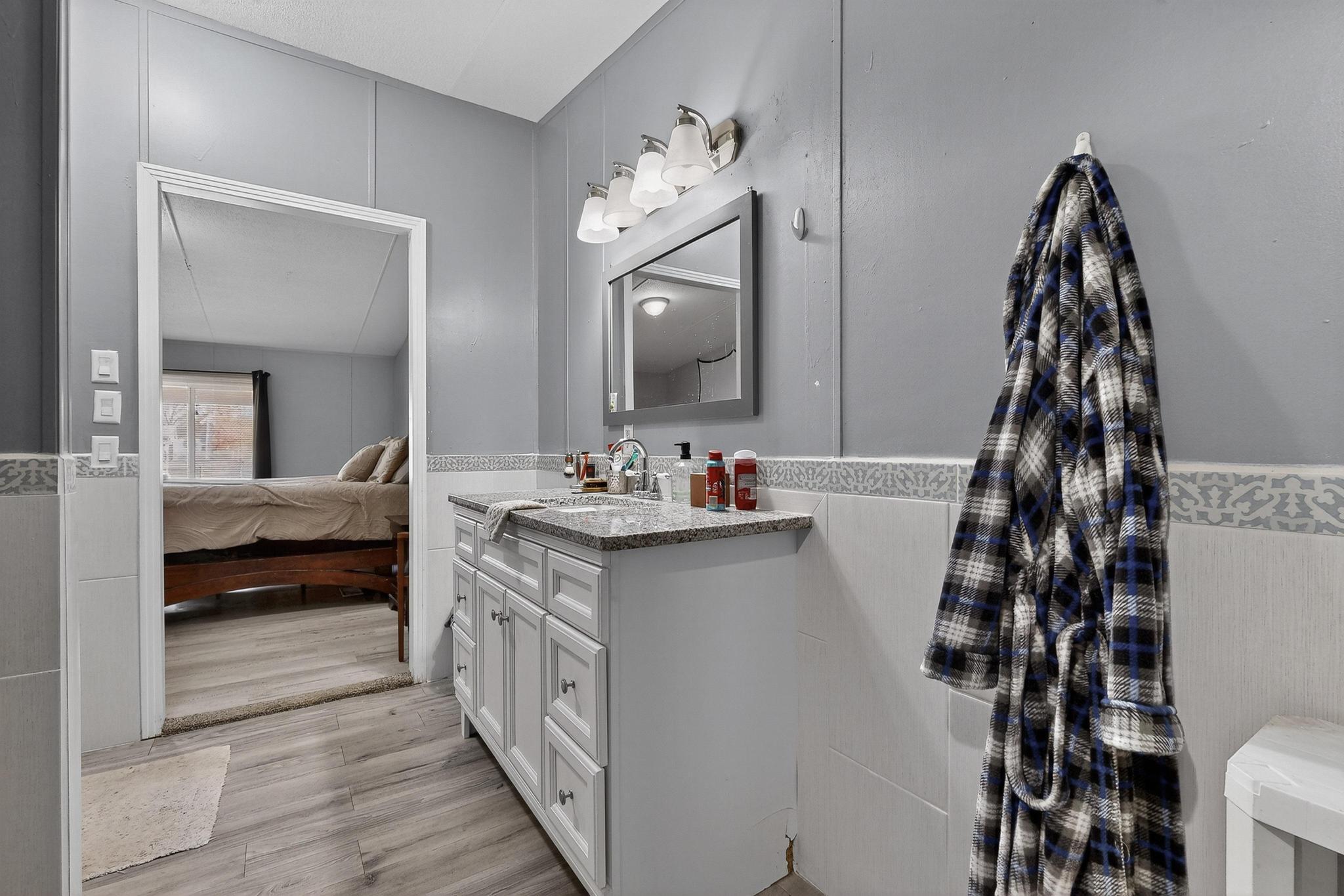 30 Camino De Los Chavez