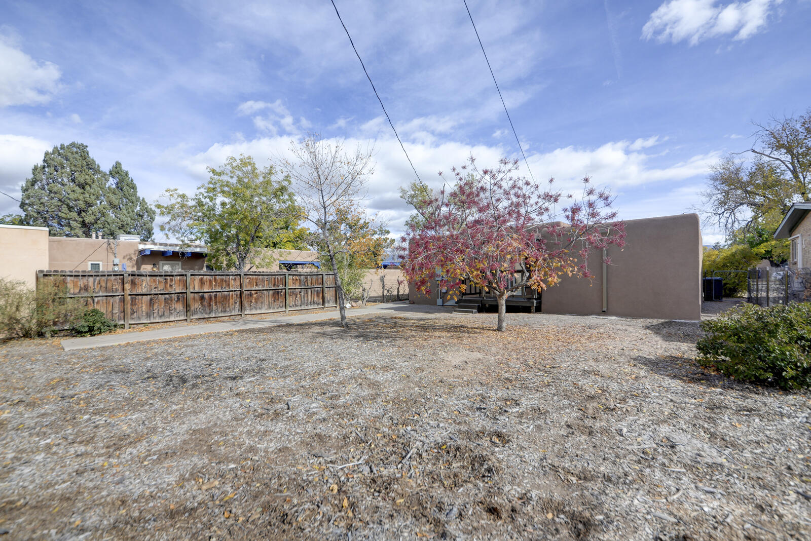 1005 Princeton Drive NE