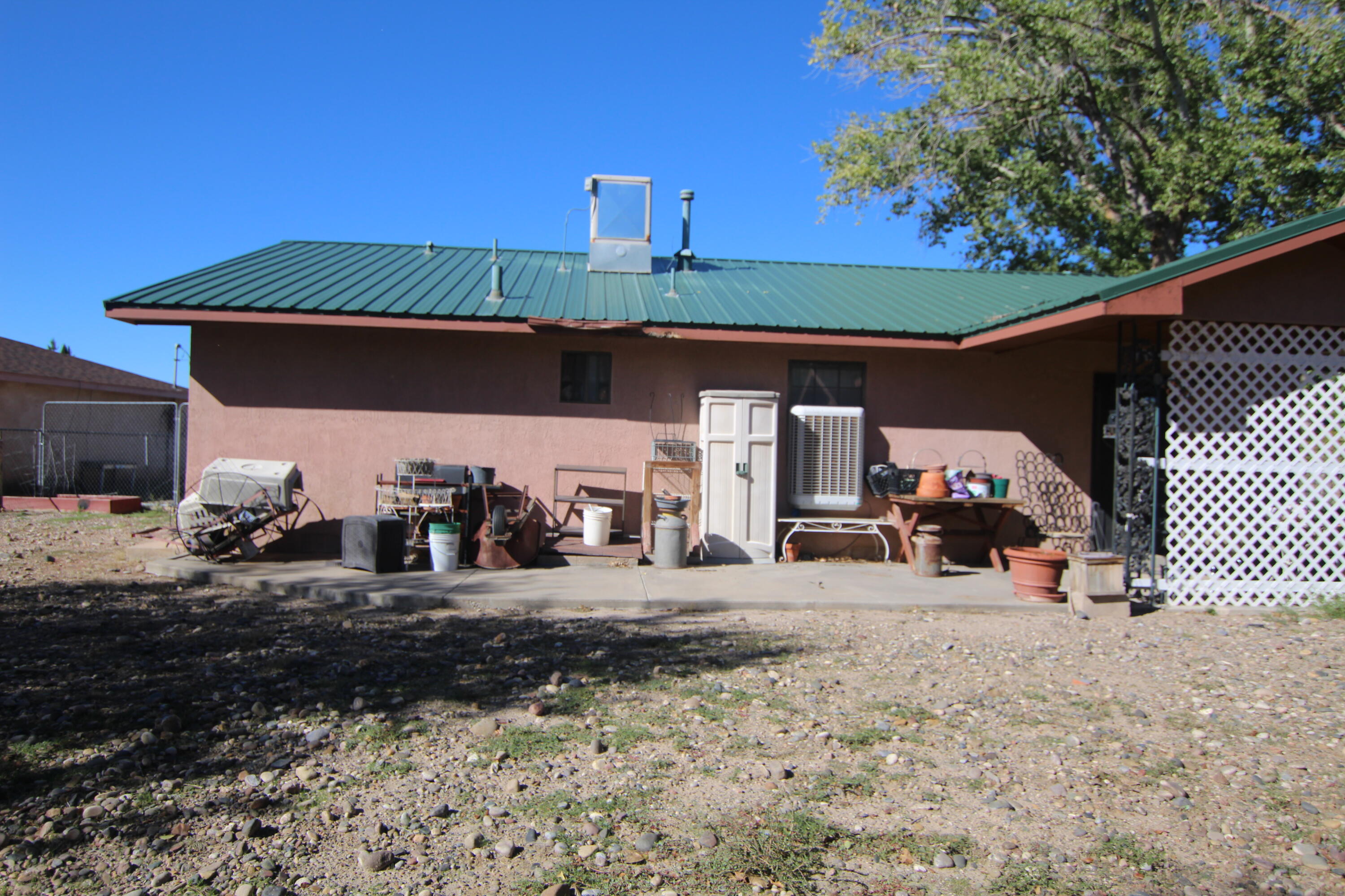 652 Helen Circle