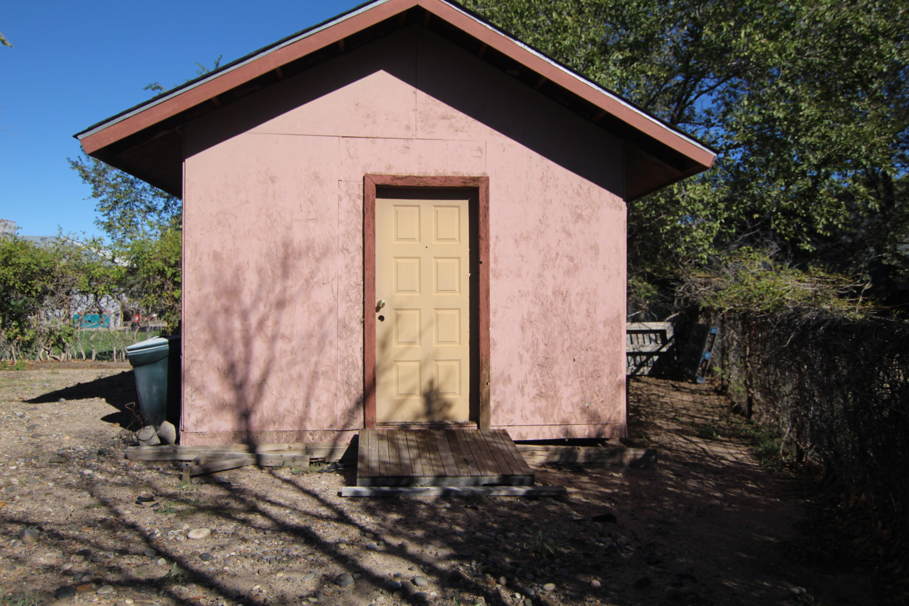 652 Helen Circle