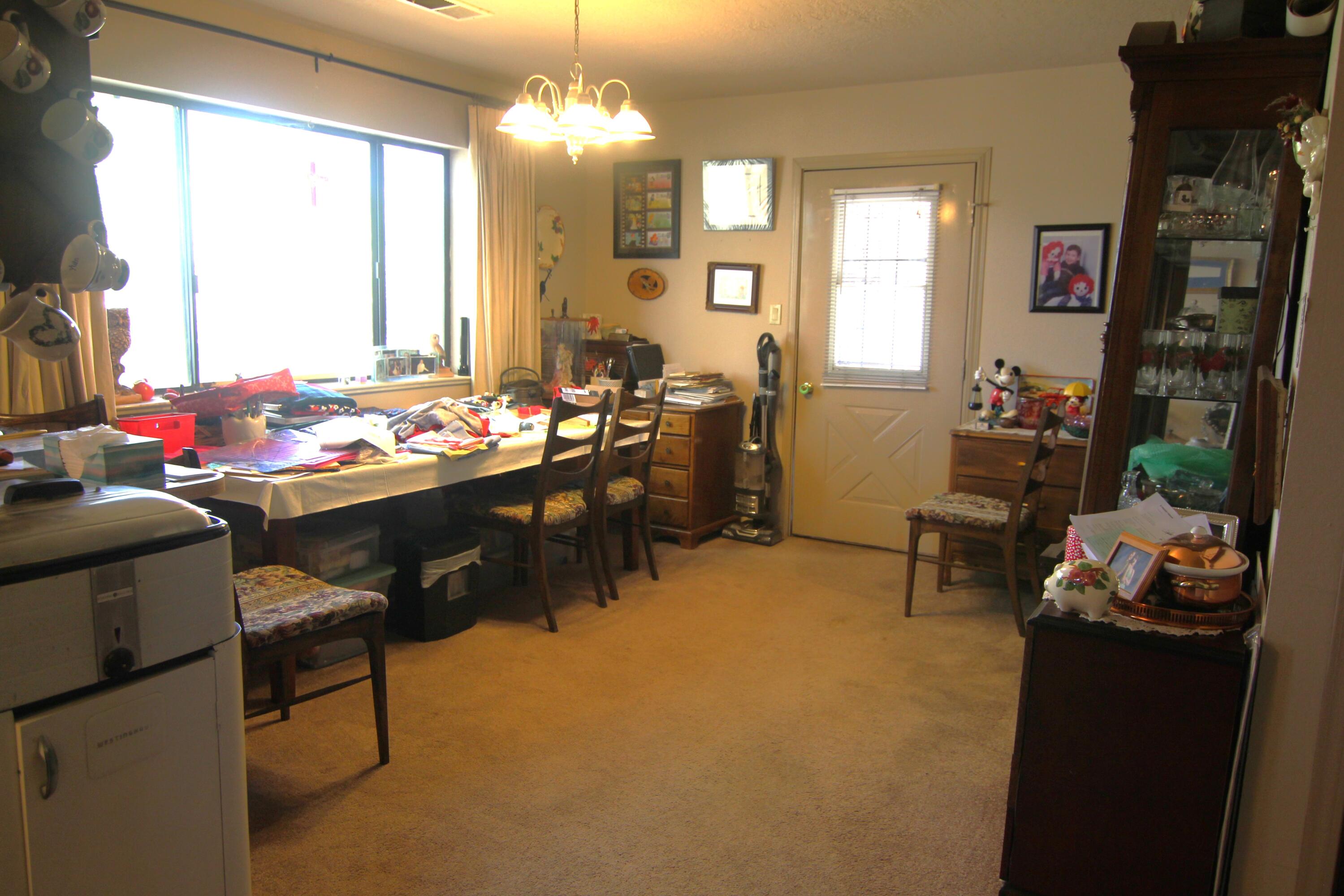 652 Helen Circle