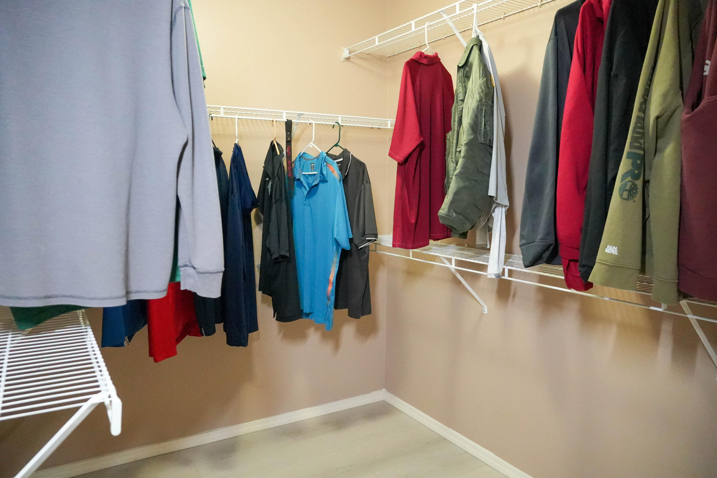 7455 Redpoll Road NW