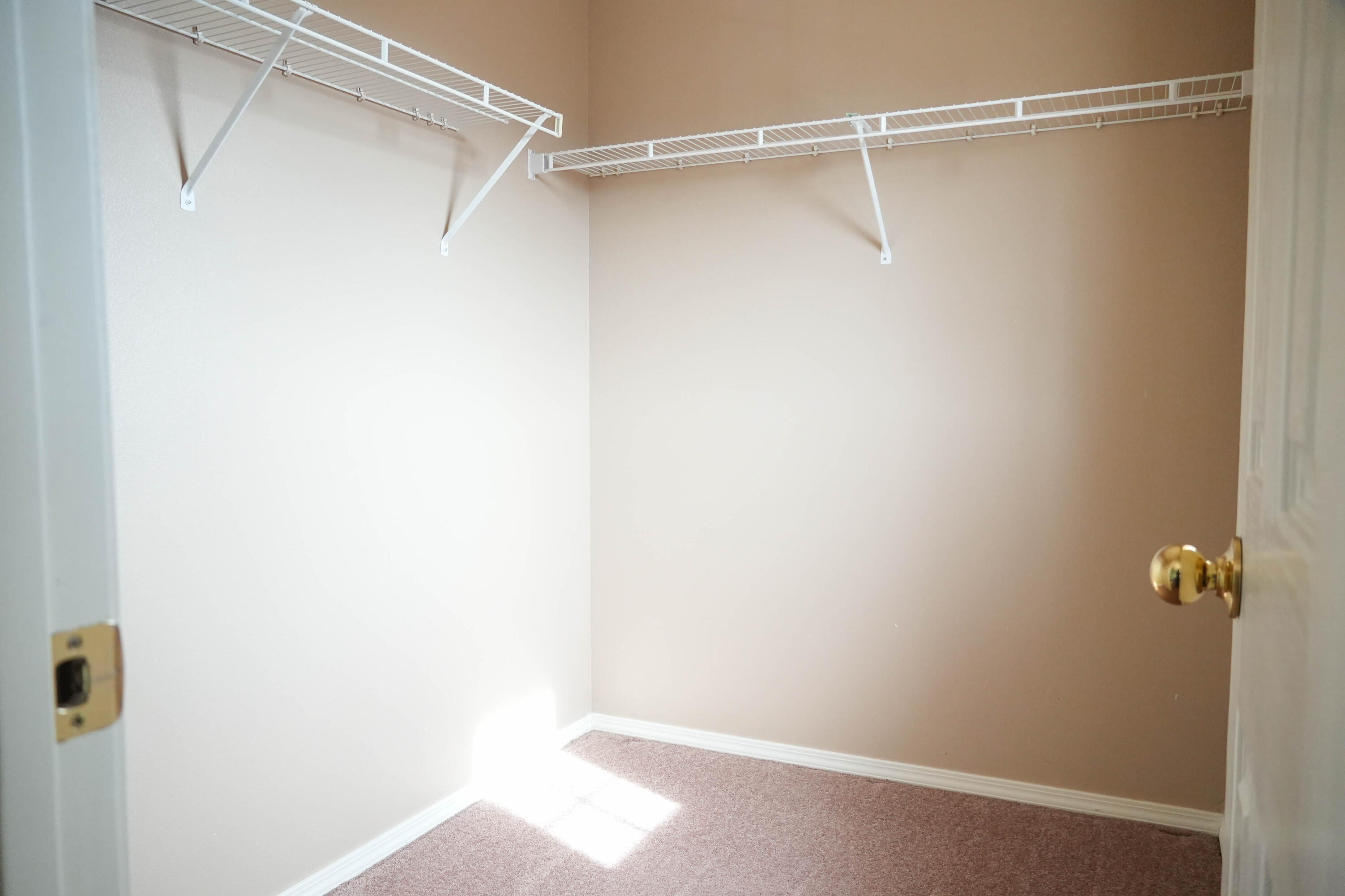 7455 Redpoll Road NW