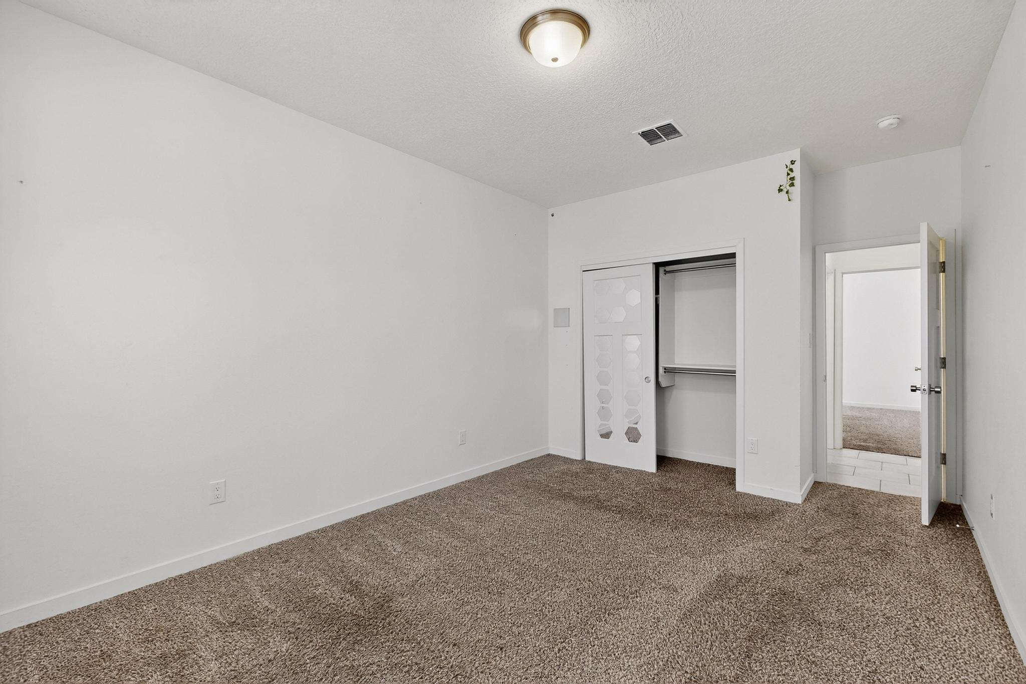 2634 Camino Plata Loop NE