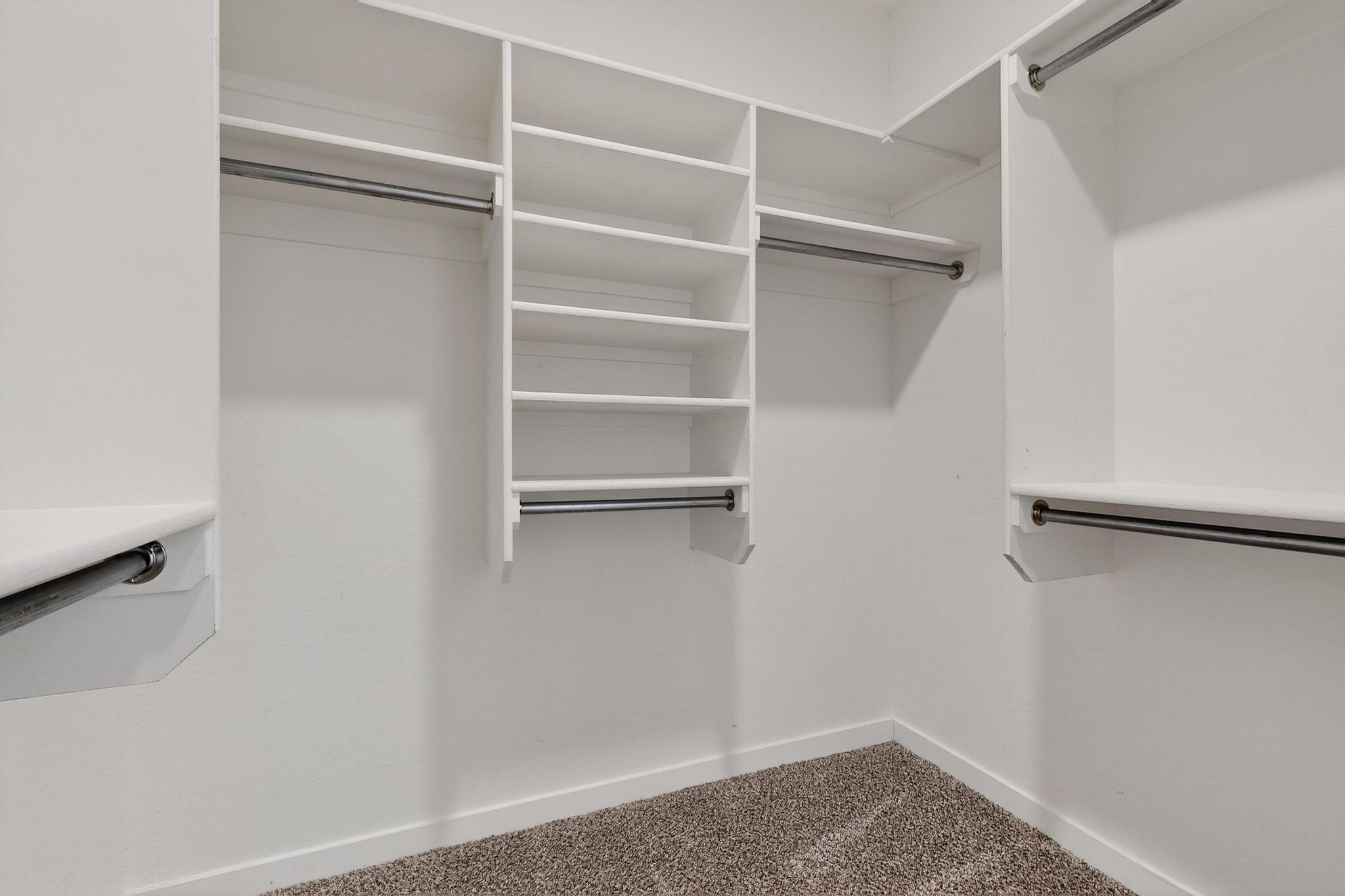 2634 Camino Plata Loop NE