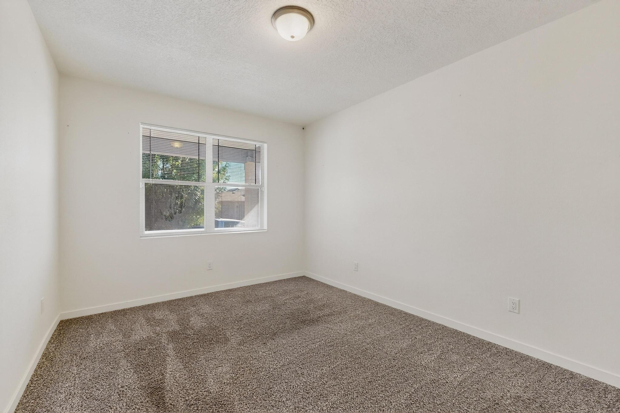 2634 Camino Plata Loop NE