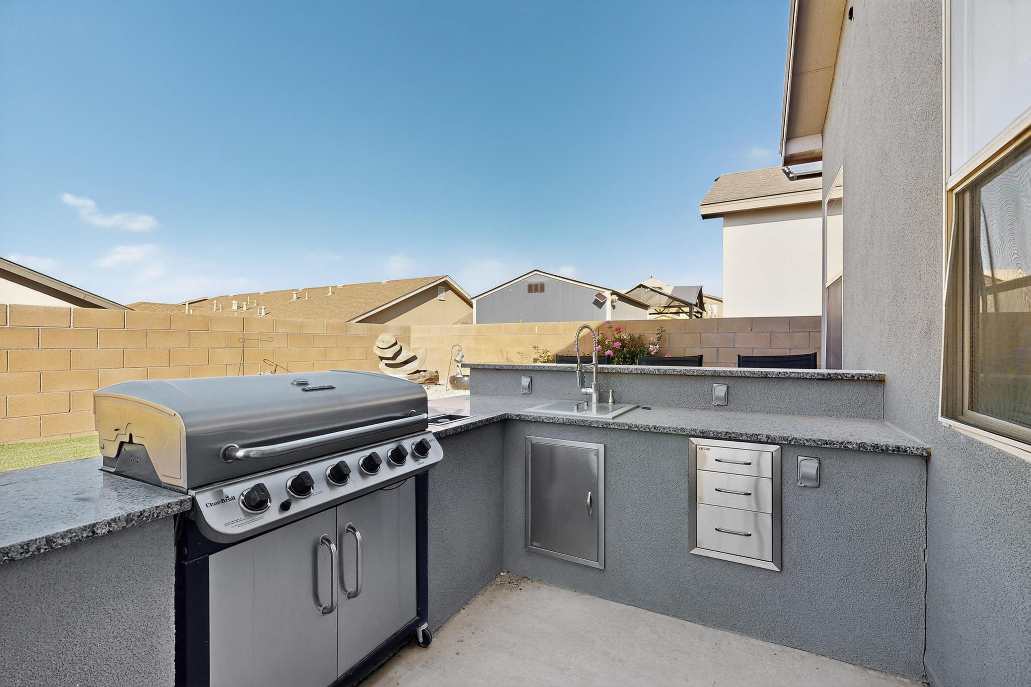 2634 Camino Plata Loop NE