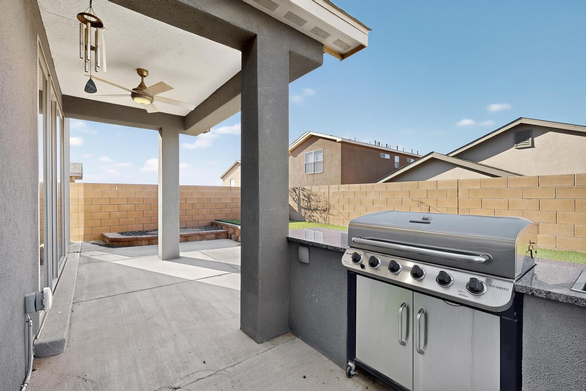 2634 Camino Plata Loop NE