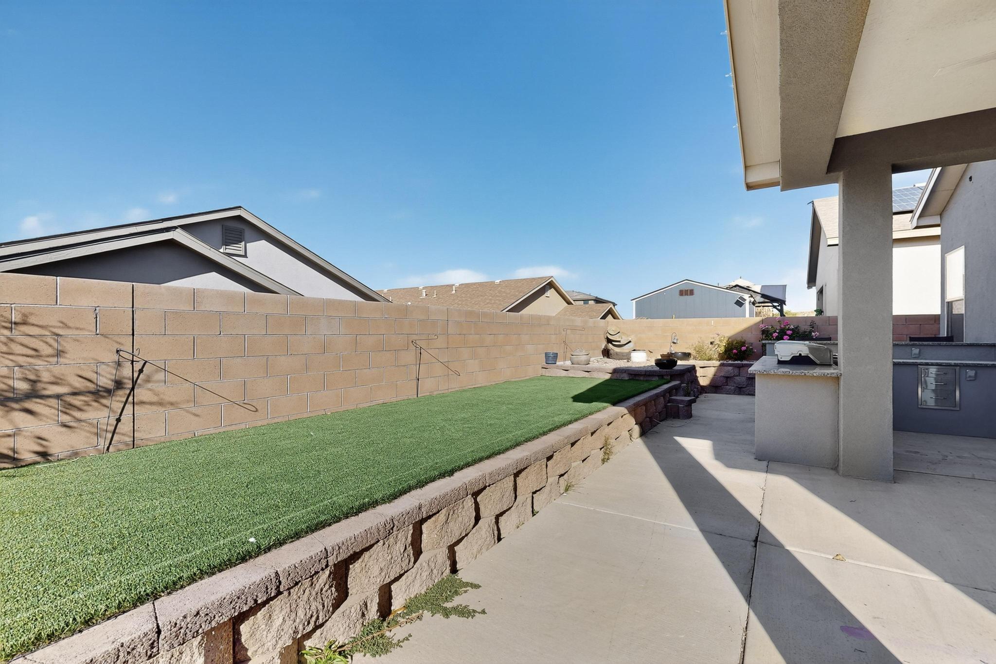 2634 Camino Plata Loop NE