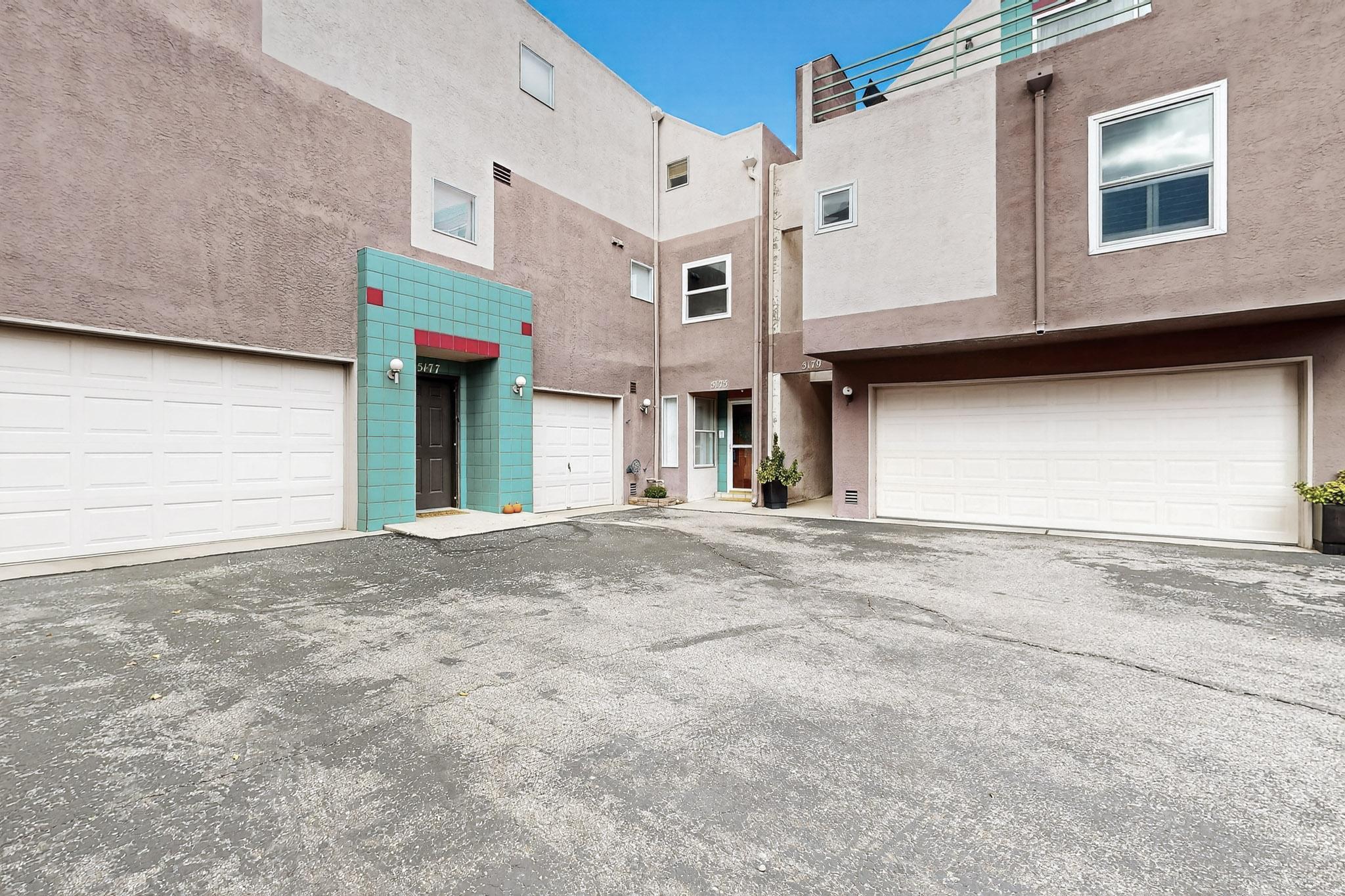 5175 Glenwood Pointe Lane NE