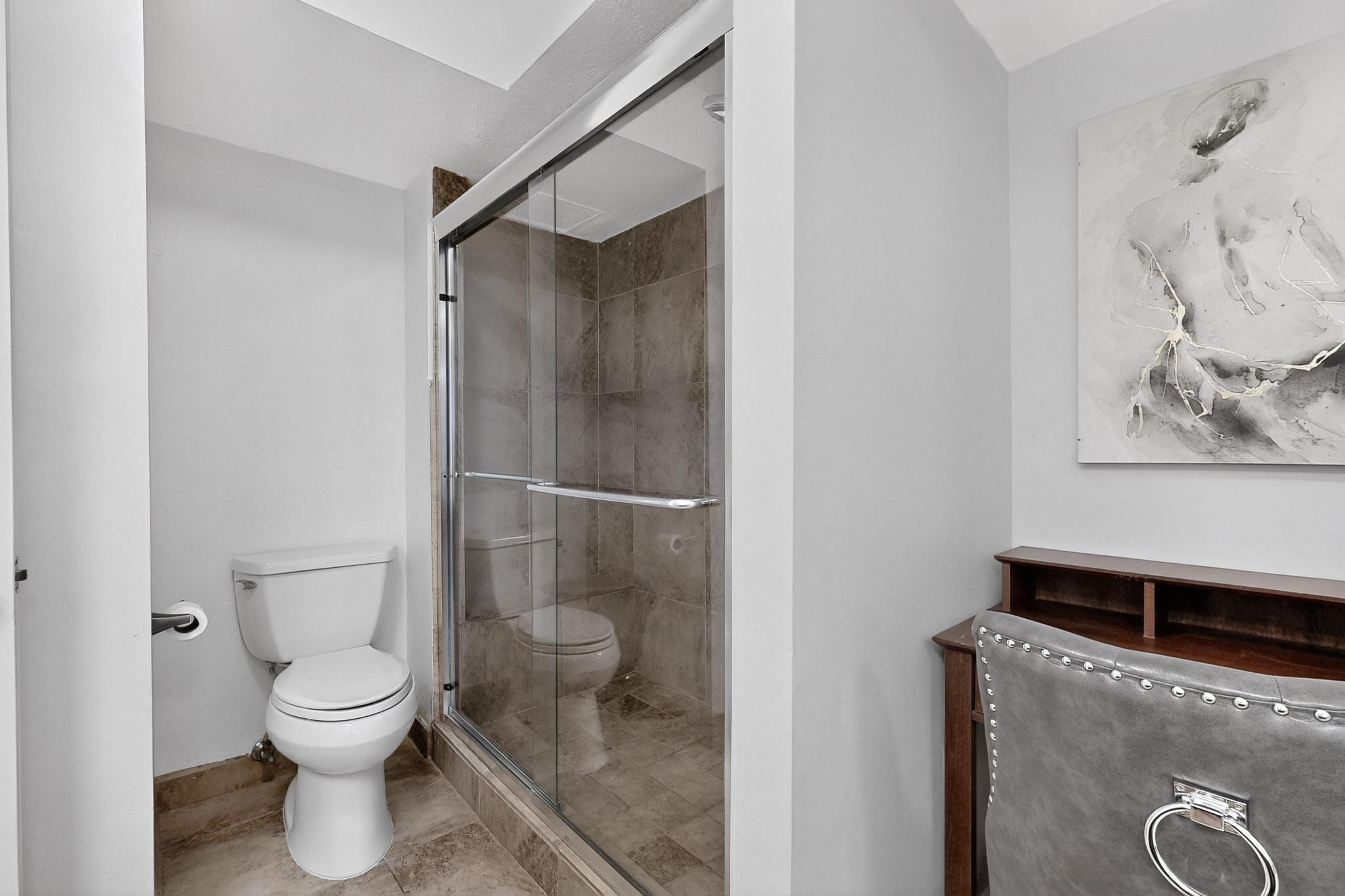 5175 Glenwood Pointe Lane NE